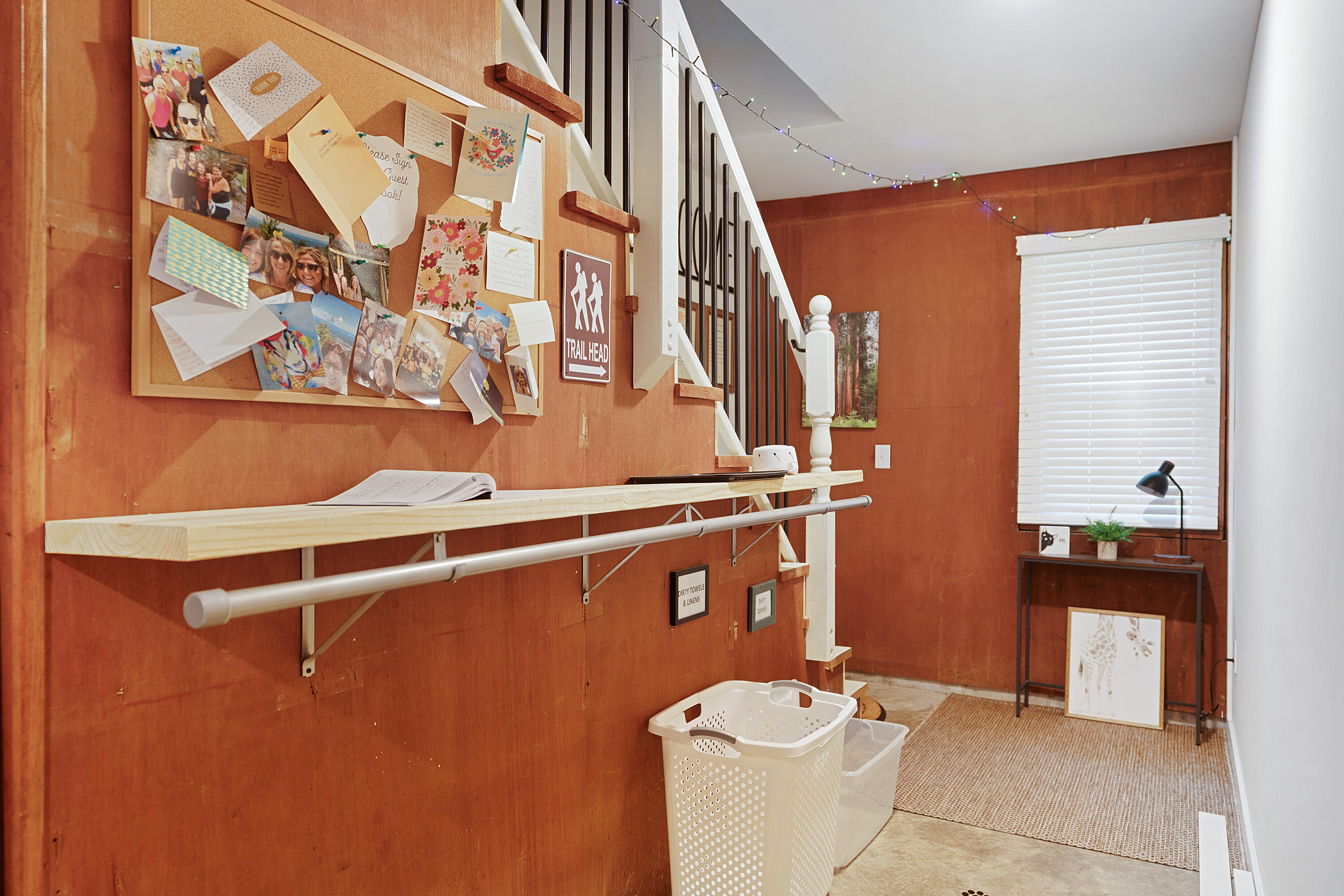 321 Robin Hood Trail