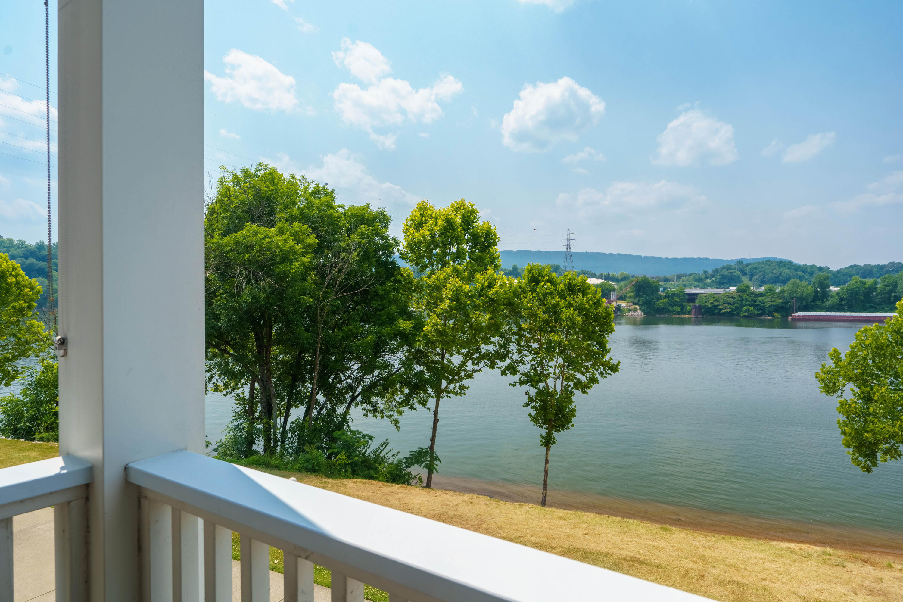 610 Mariner Way