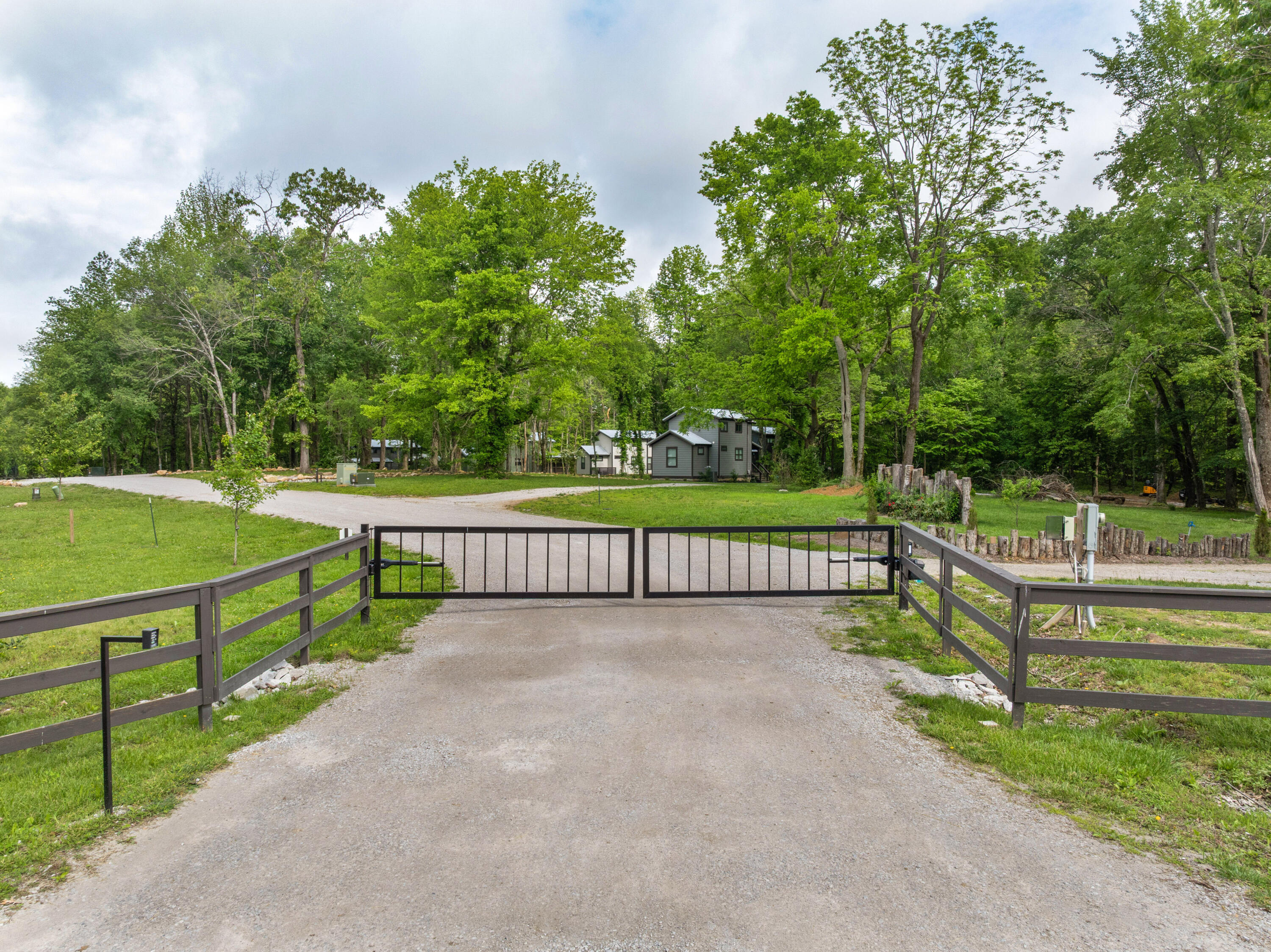 13 Sunset Bluff Way