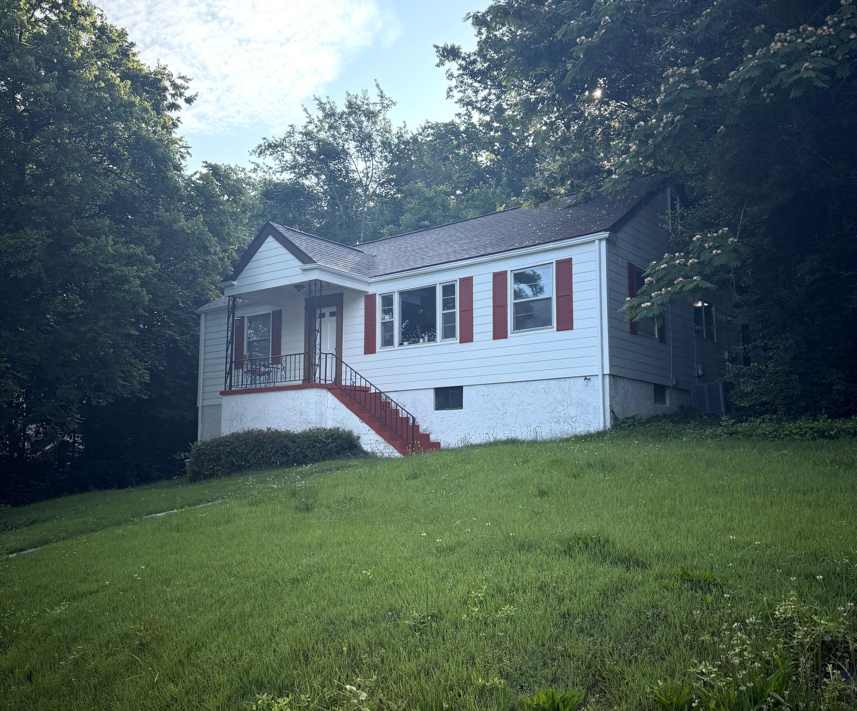 1108 Coker Circle