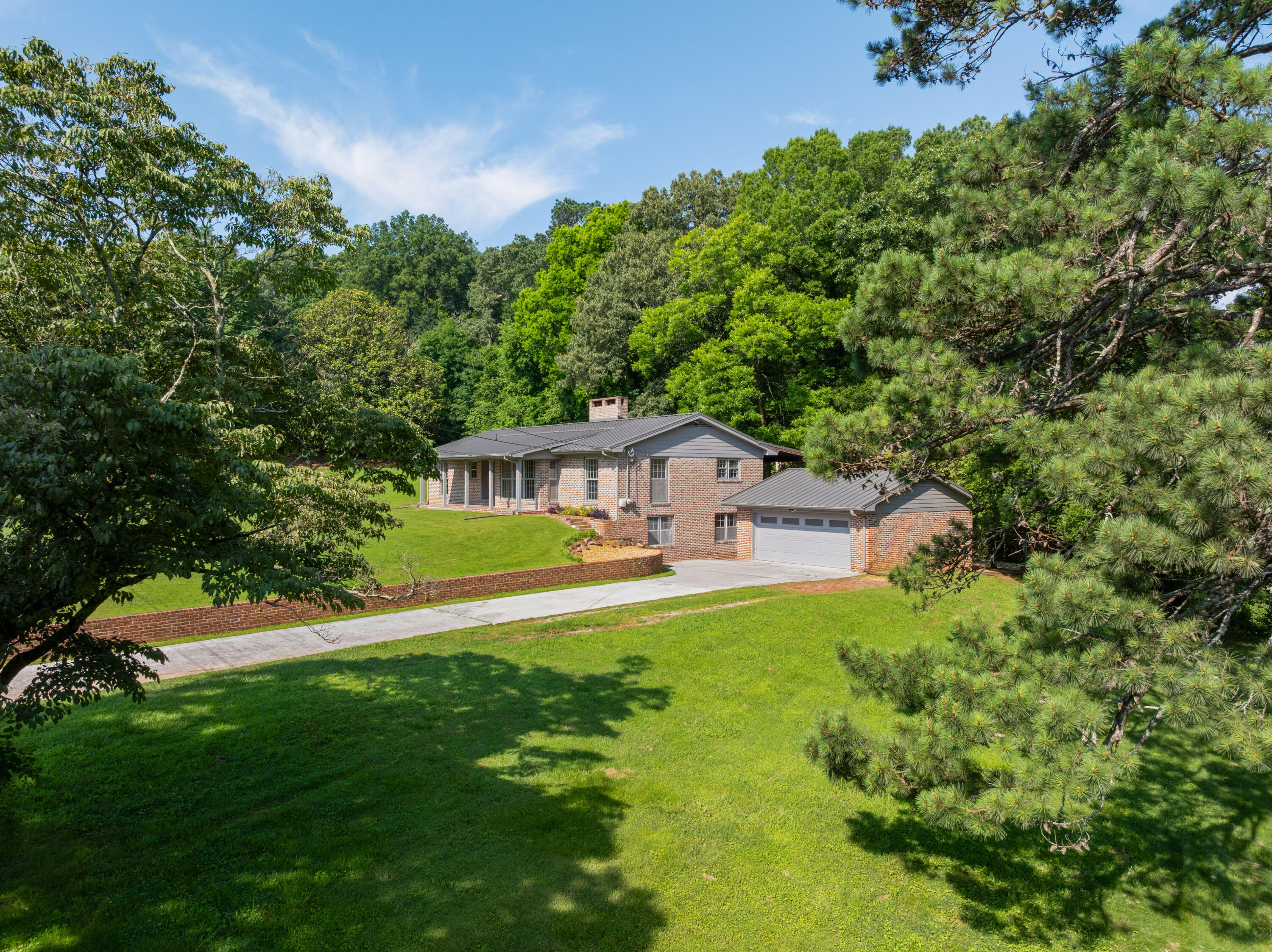 2411 Woolson Road