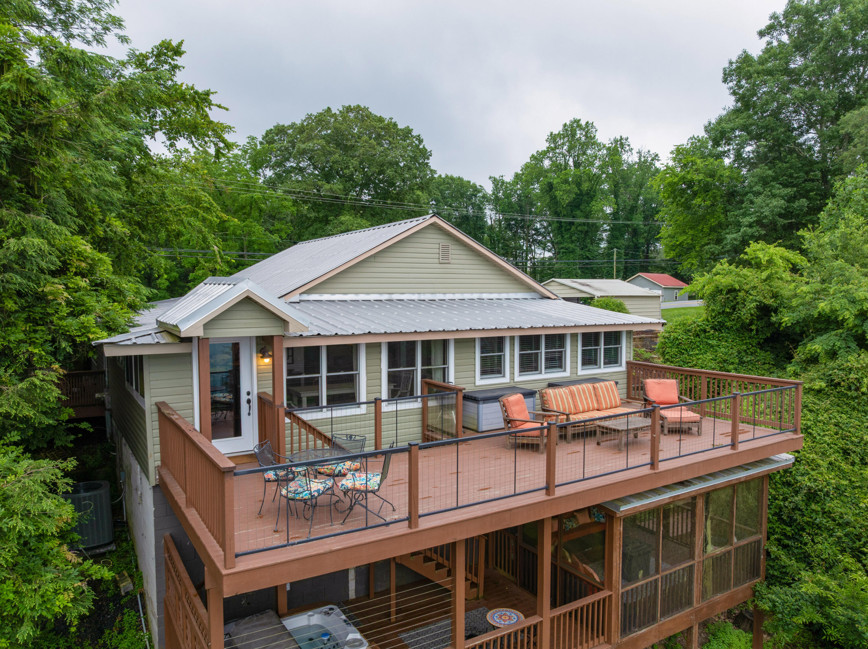 9311 Scenic Highway