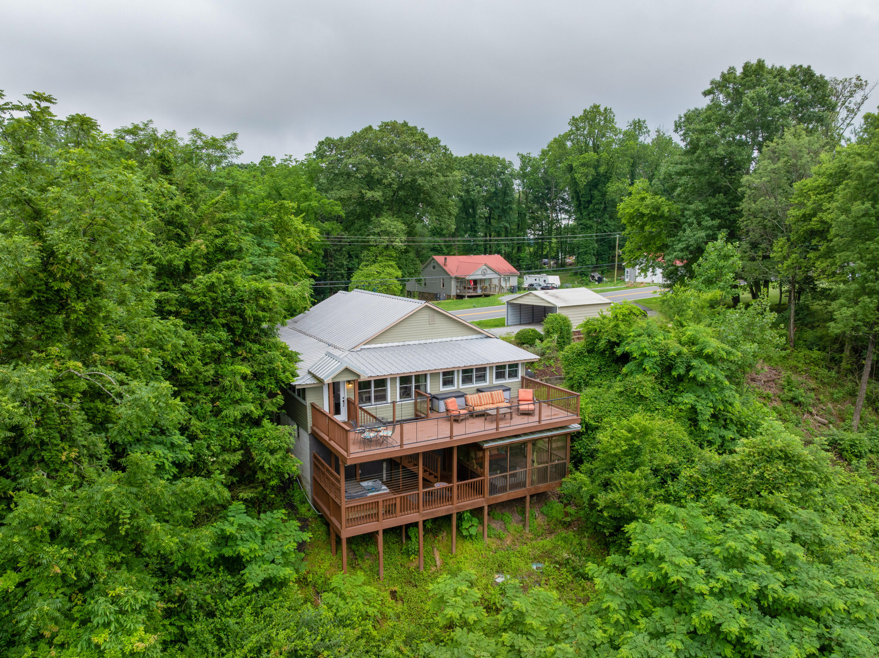 9311 Scenic Highway