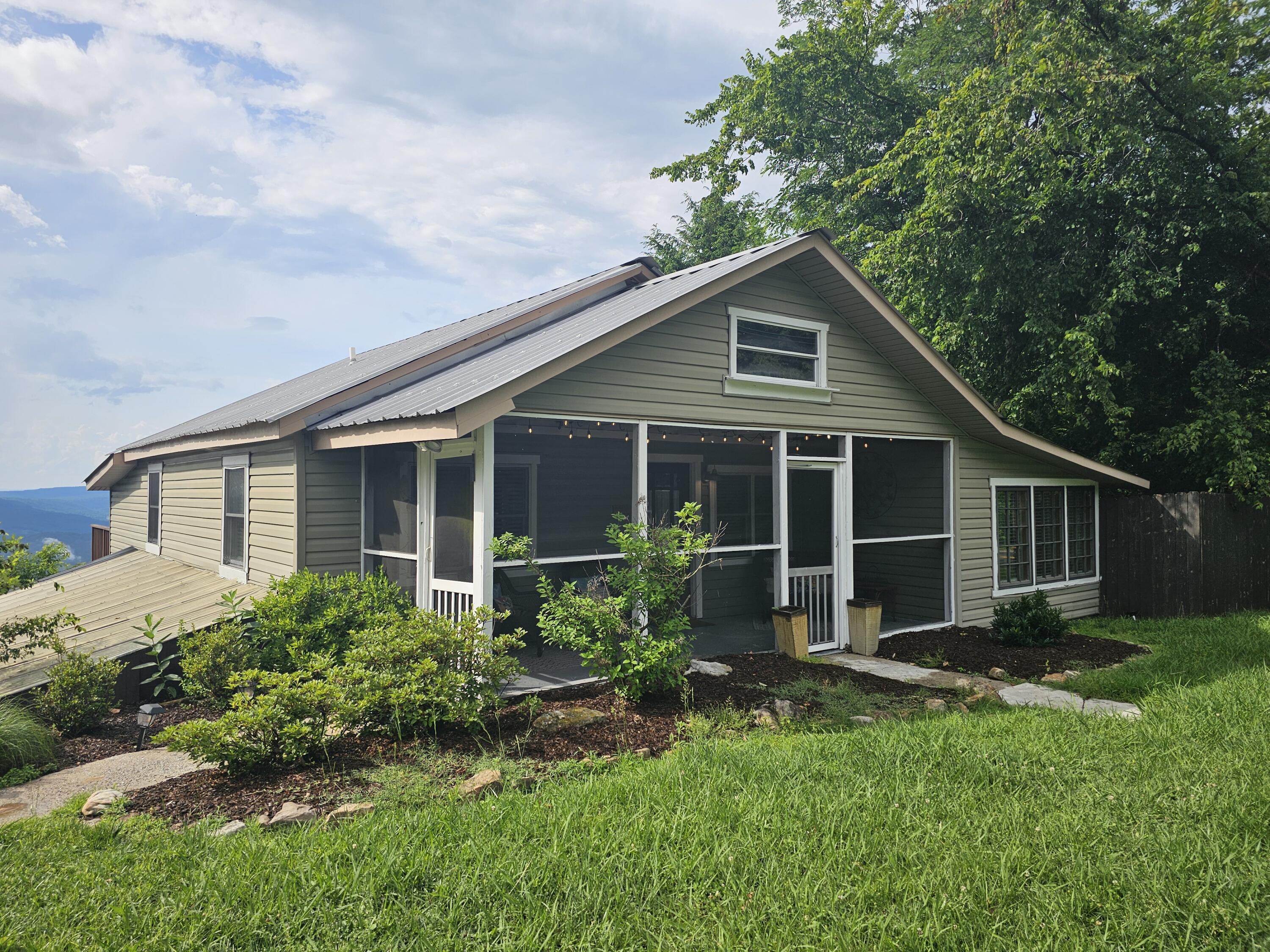 9311 Scenic Highway