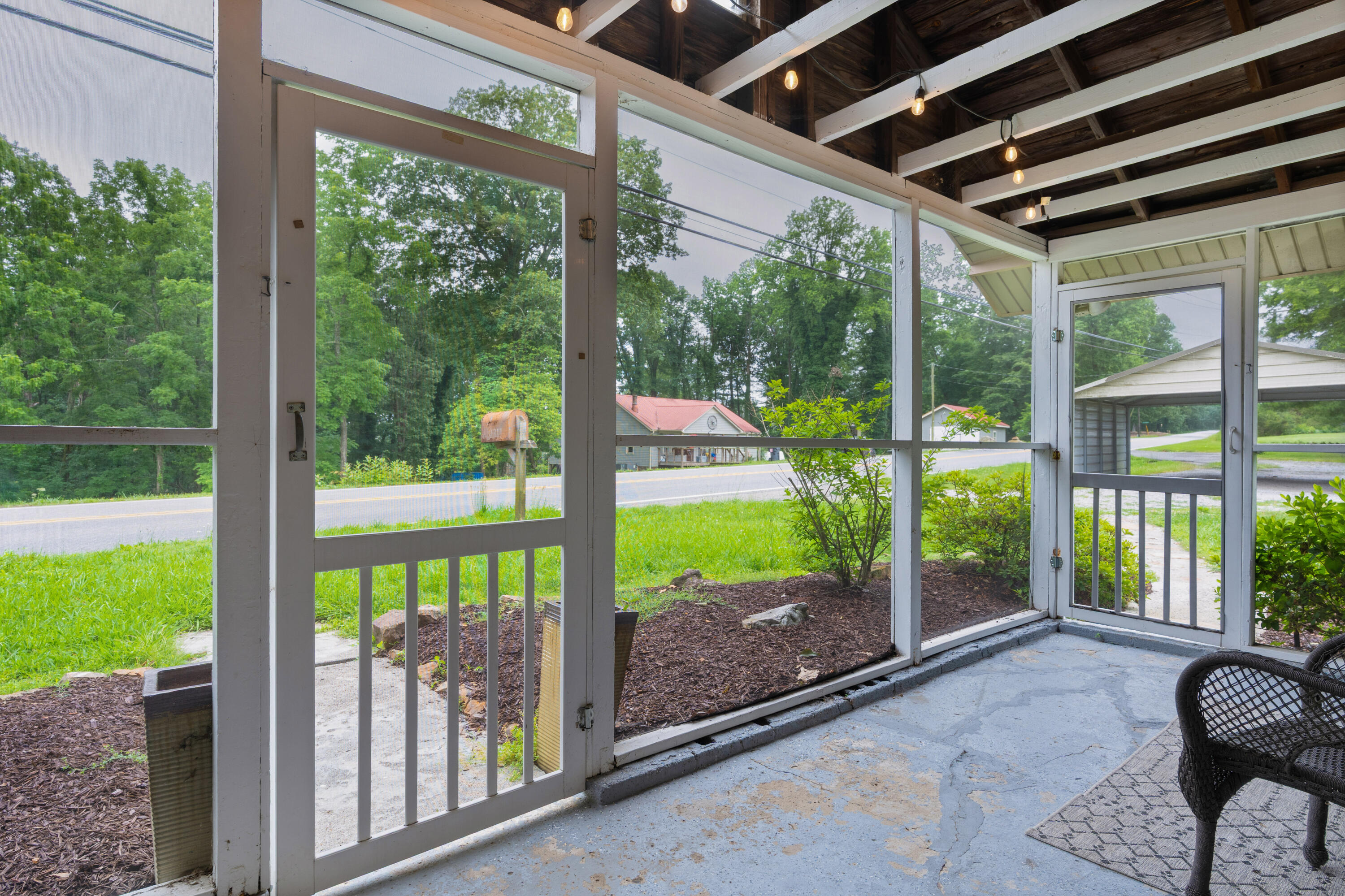 9311 Scenic Highway
