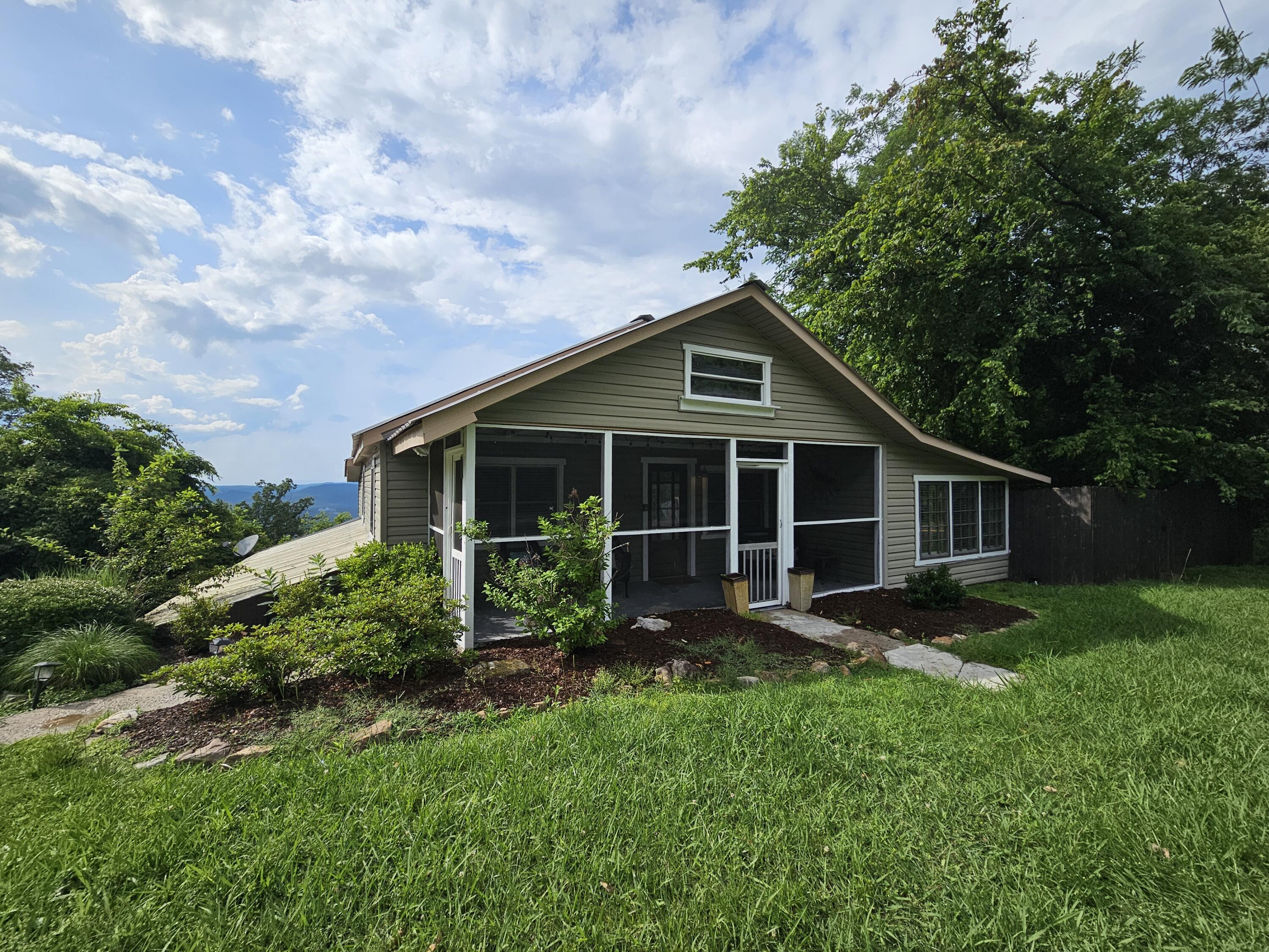 9311 Scenic Highway