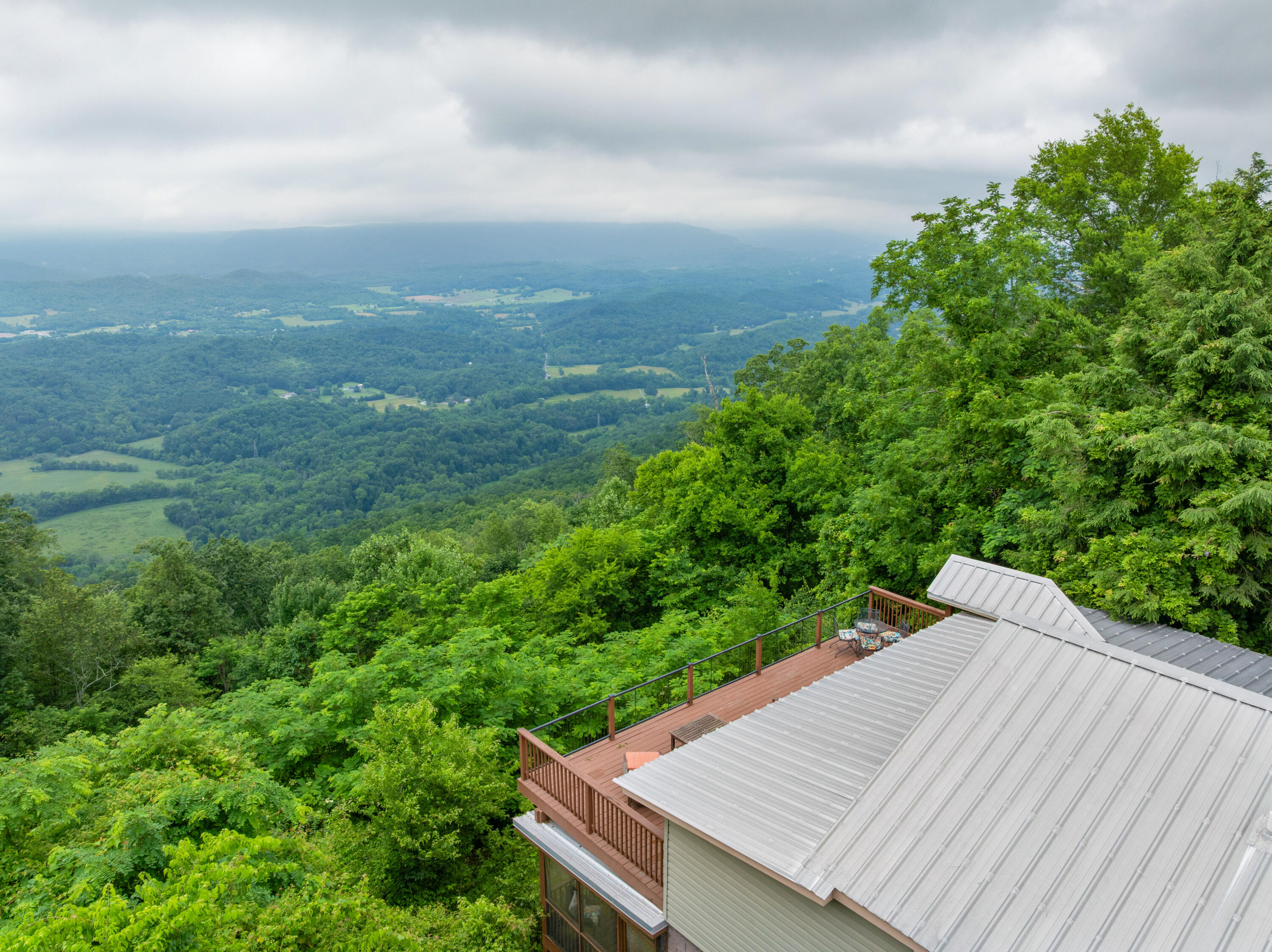 9311 Scenic Highway