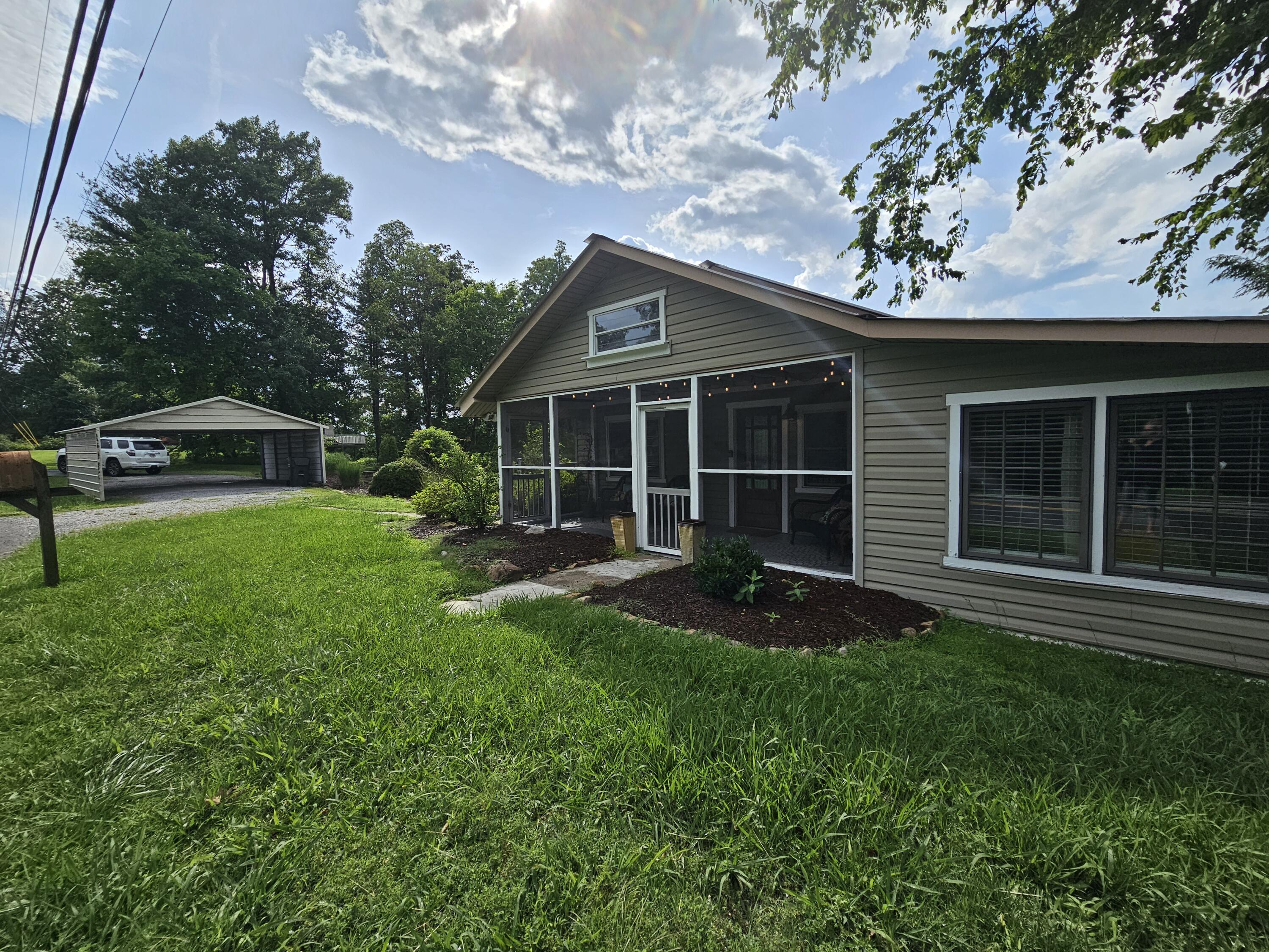 9311 Scenic Highway