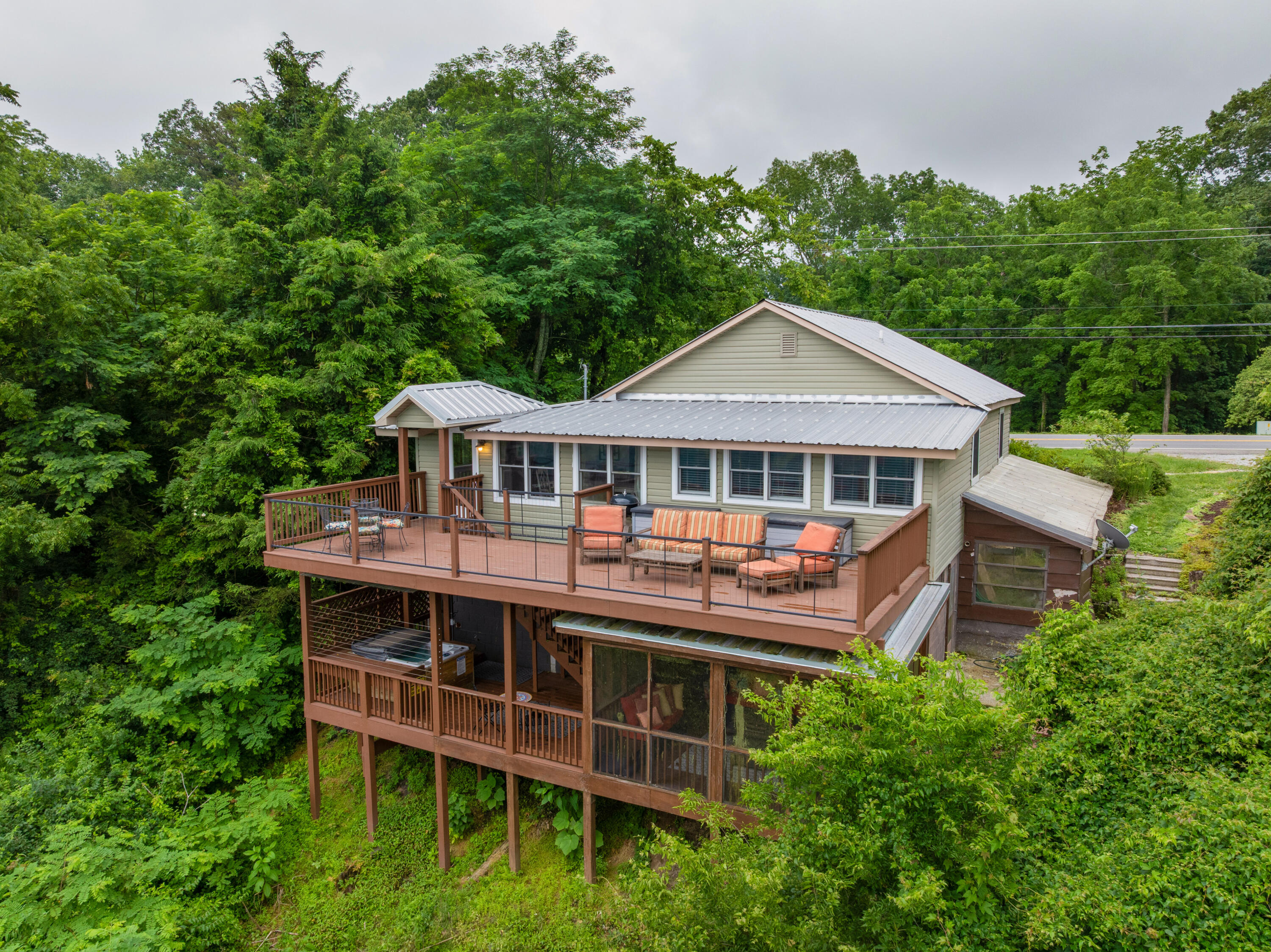 9311 Scenic Highway