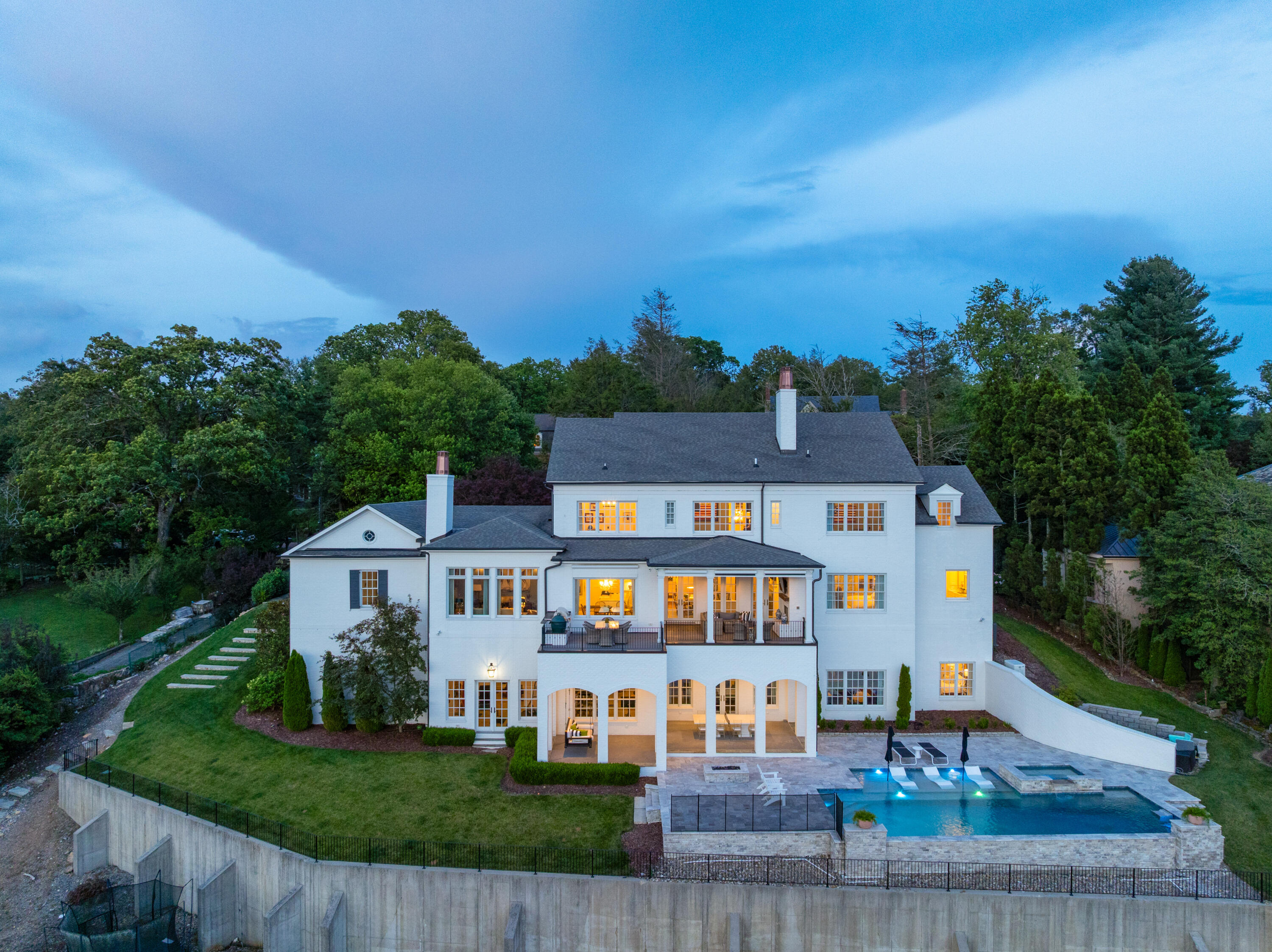 802 W Brow Road