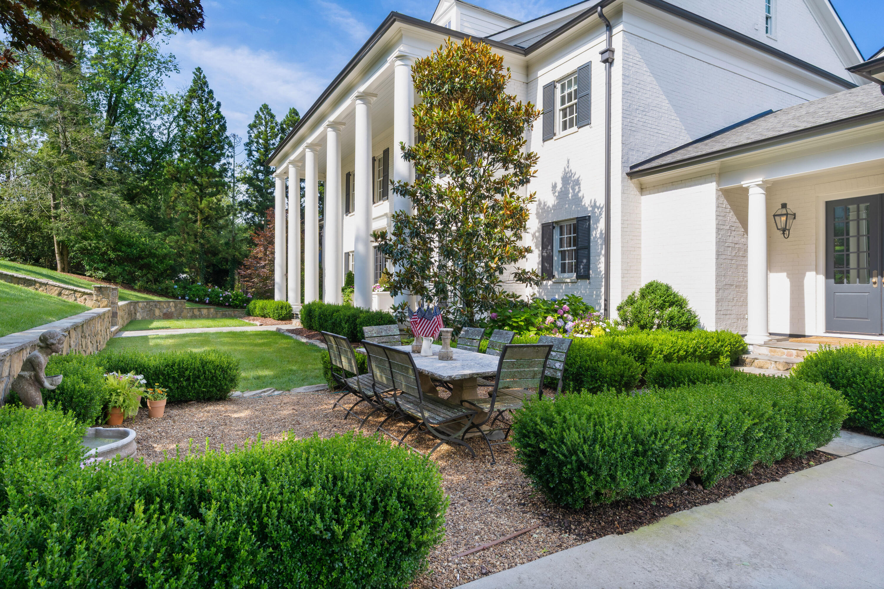 802 W Brow Road