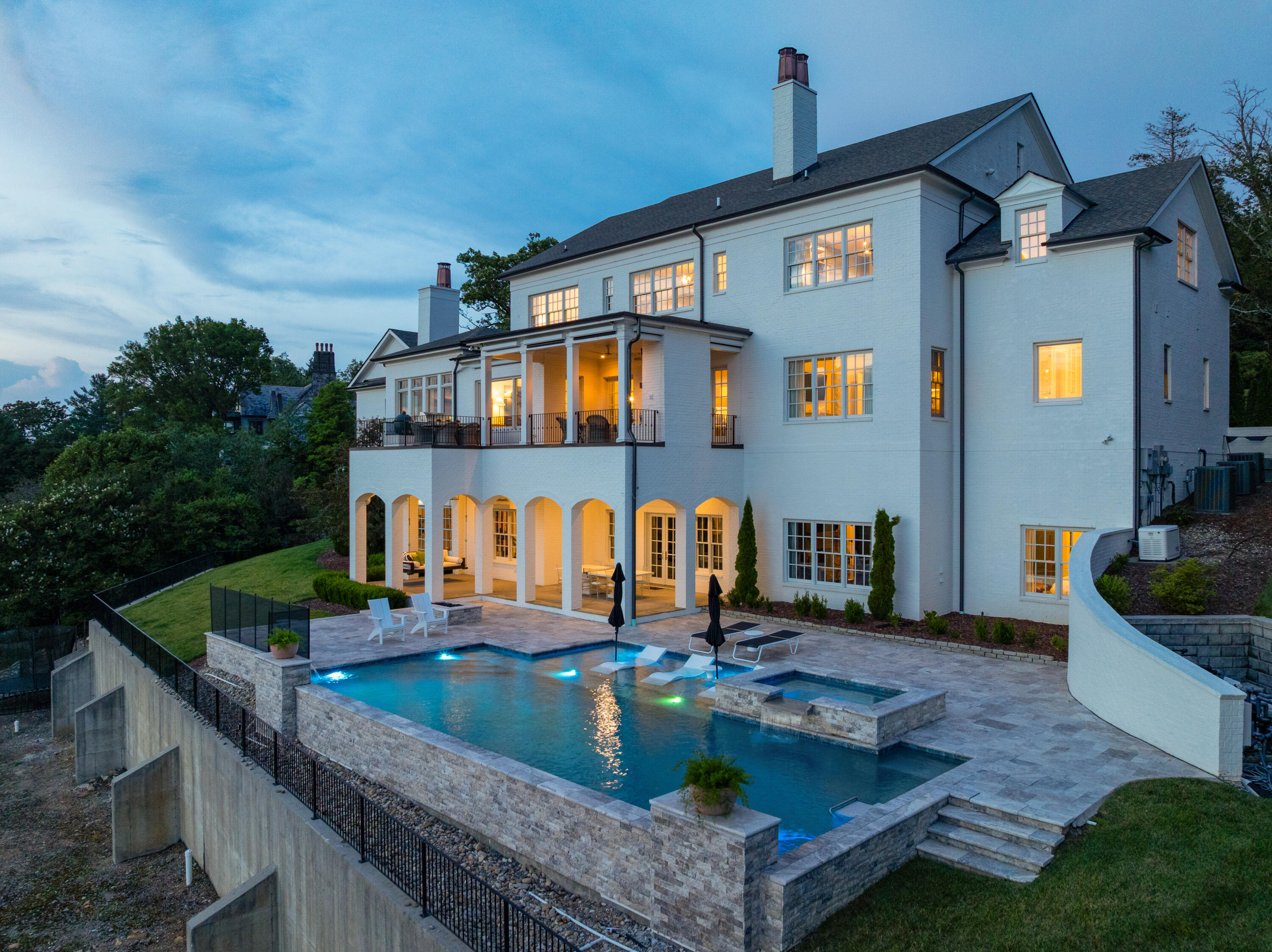 802 W Brow Road