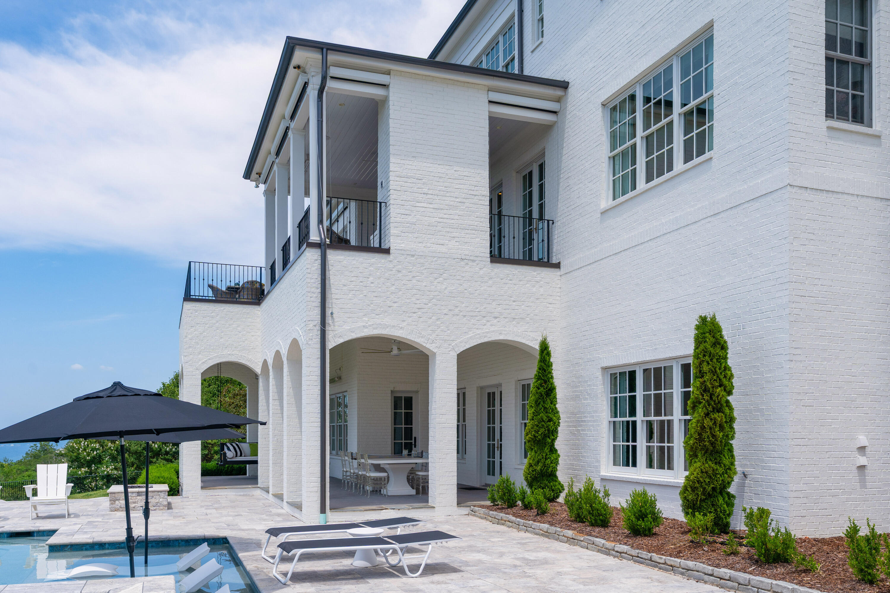 802 W Brow Road
