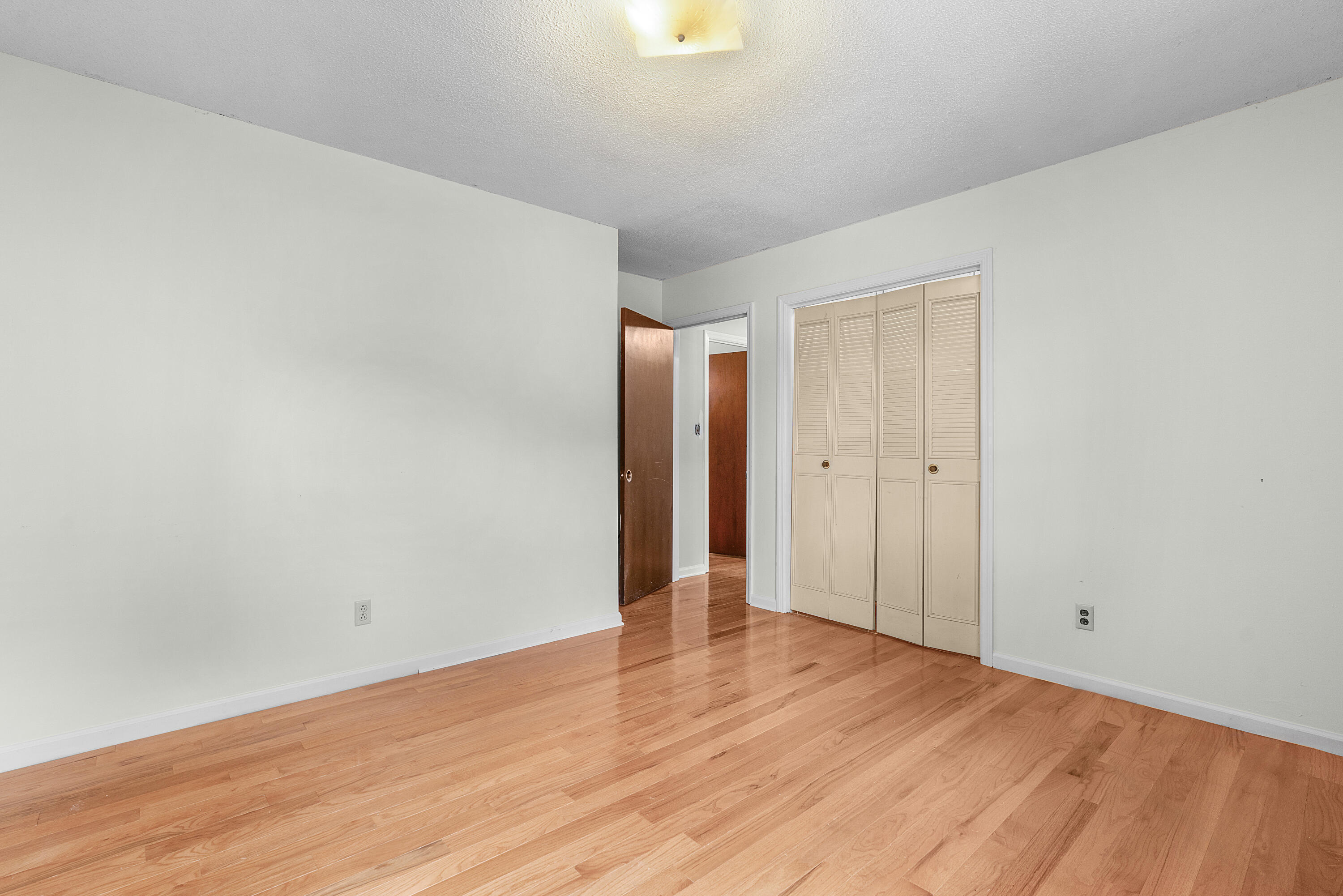 8212 Thornwood Drive