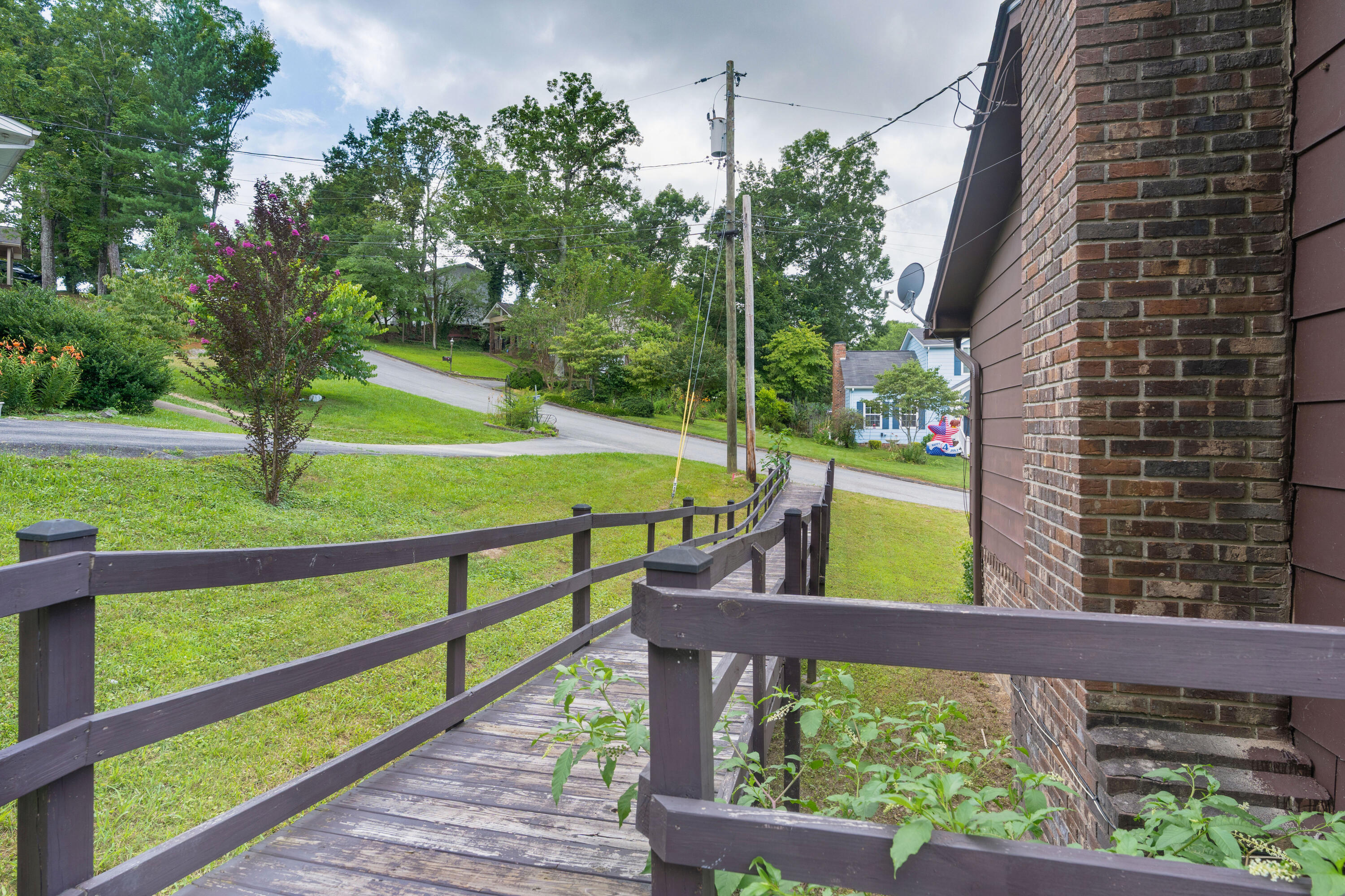 8212 Thornwood Drive