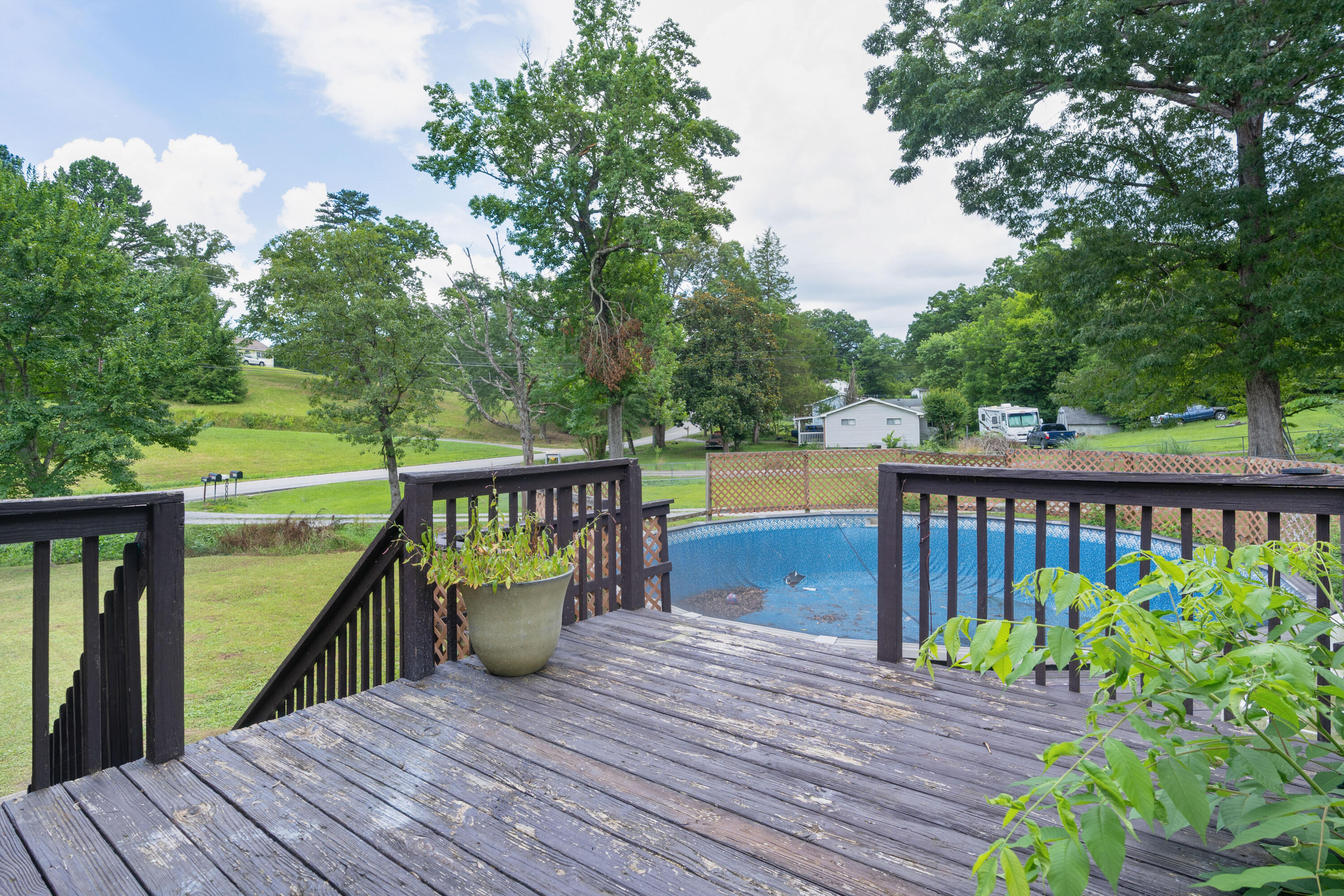 8212 Thornwood Drive