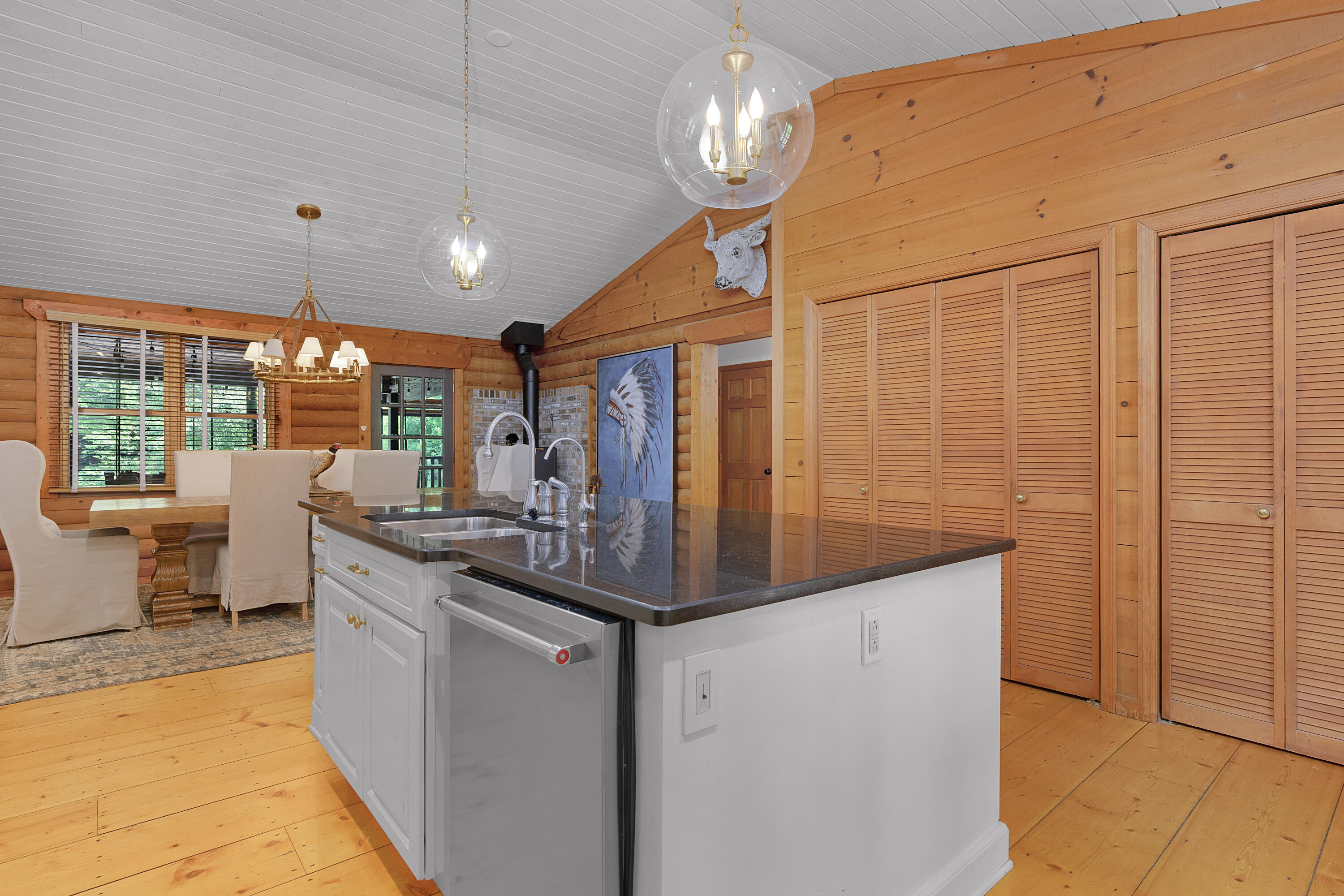 1261 S Cedar Lane