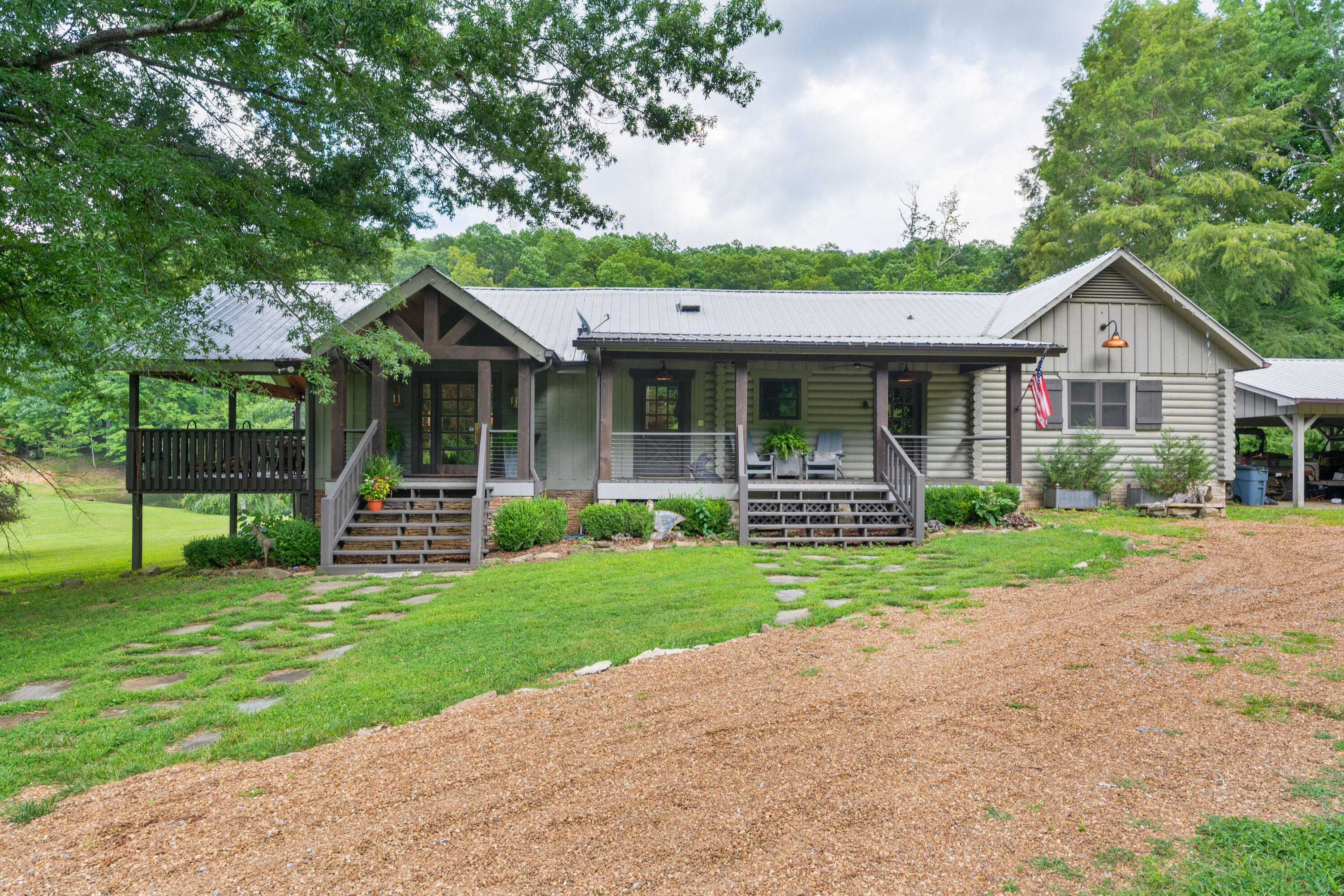 1261 S Cedar Lane