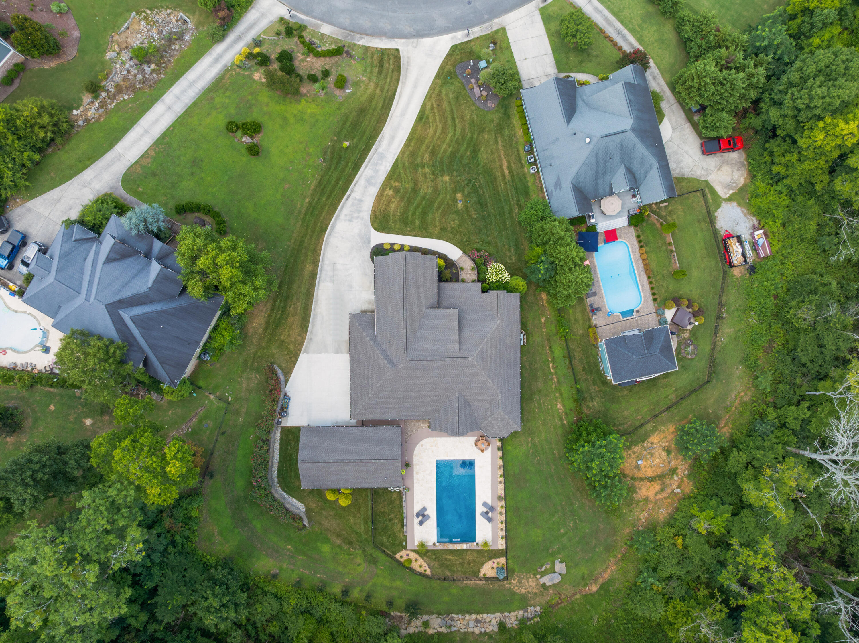 9047 Sunridge Drive