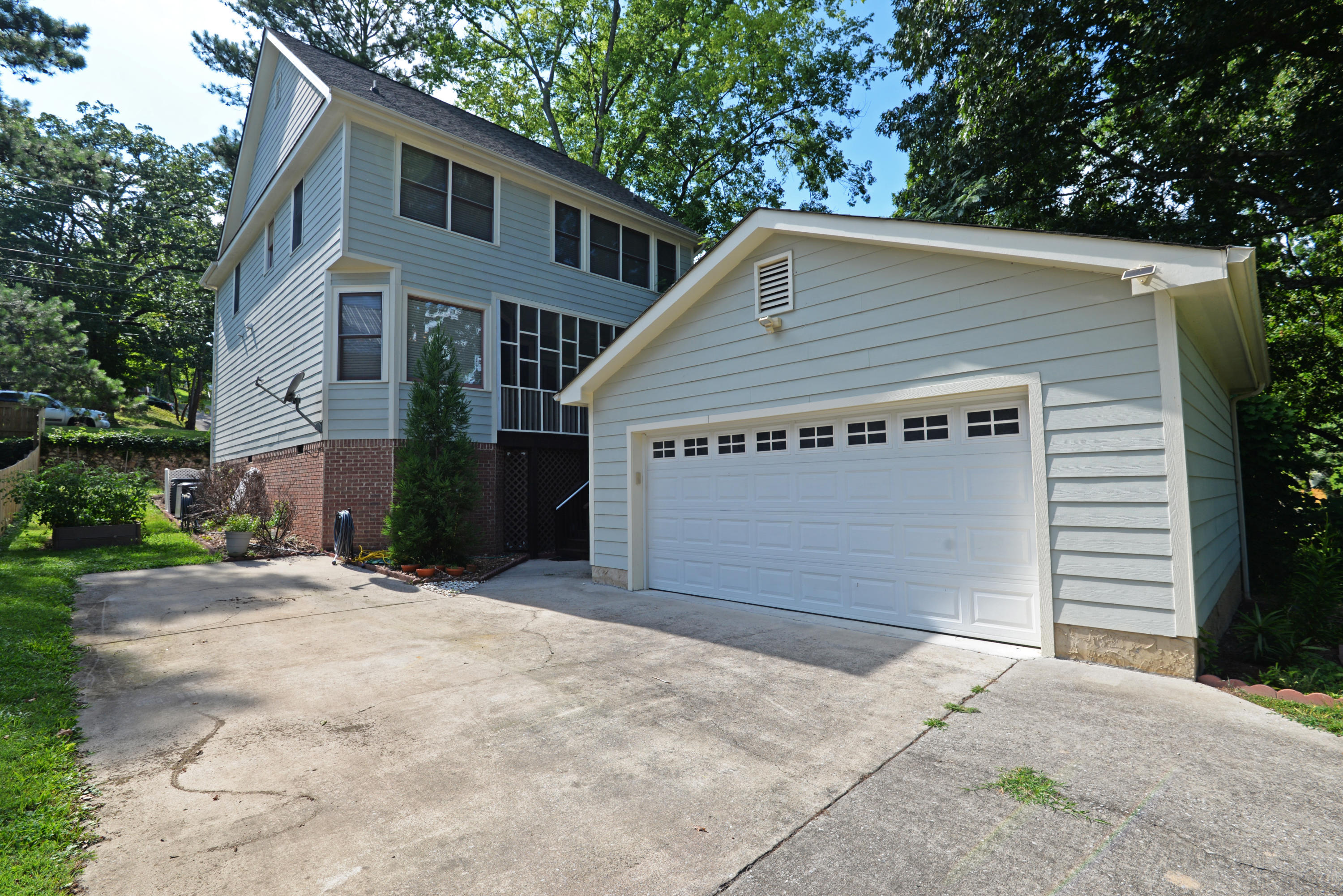 1128 W Mississippi Avenue