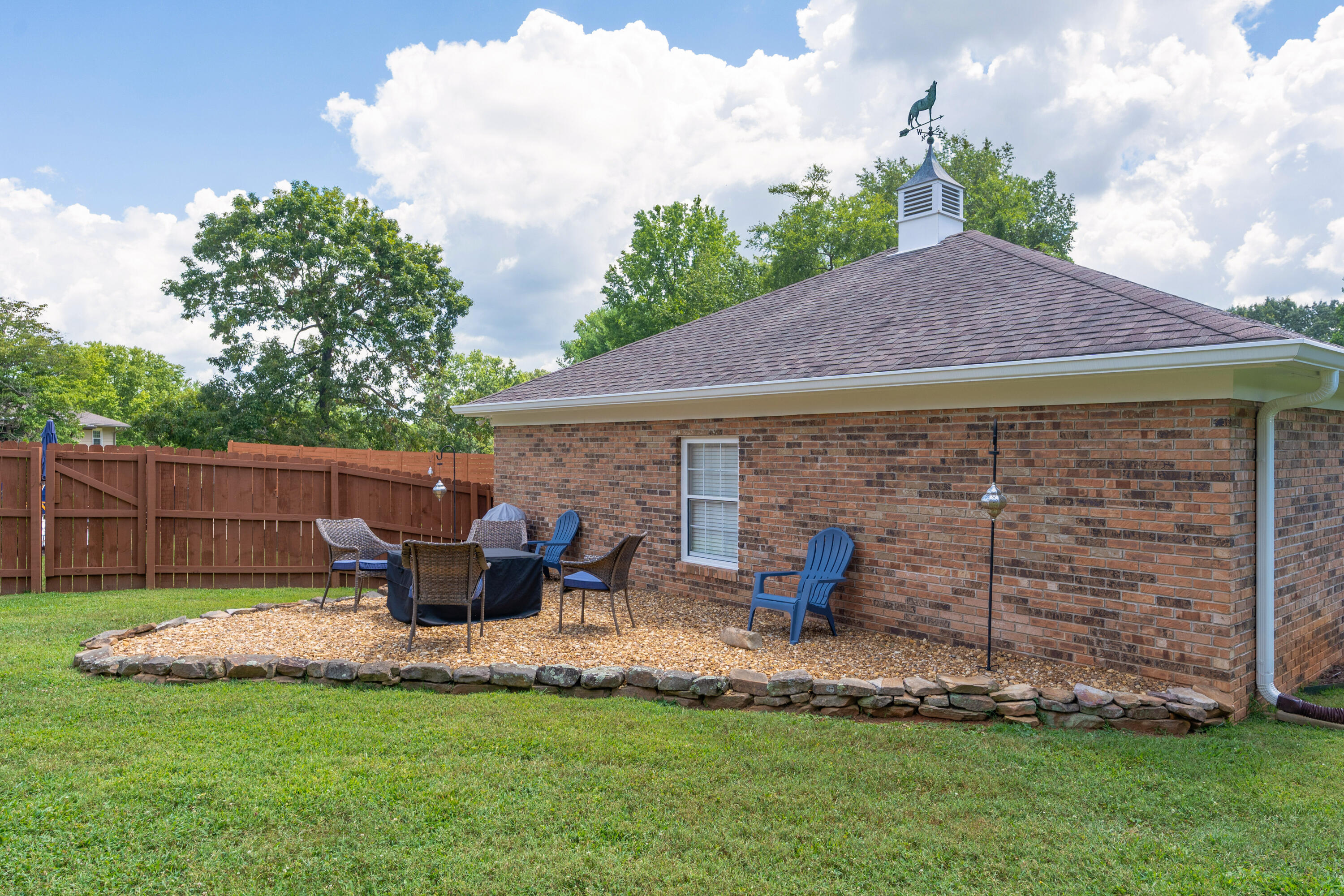 3351 Oak Burr Drive