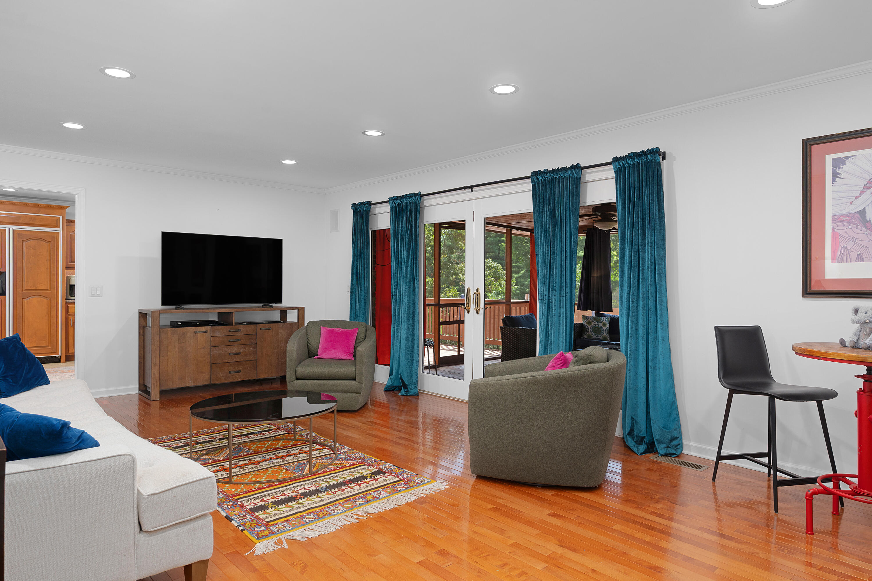 3351 Oak Burr Drive