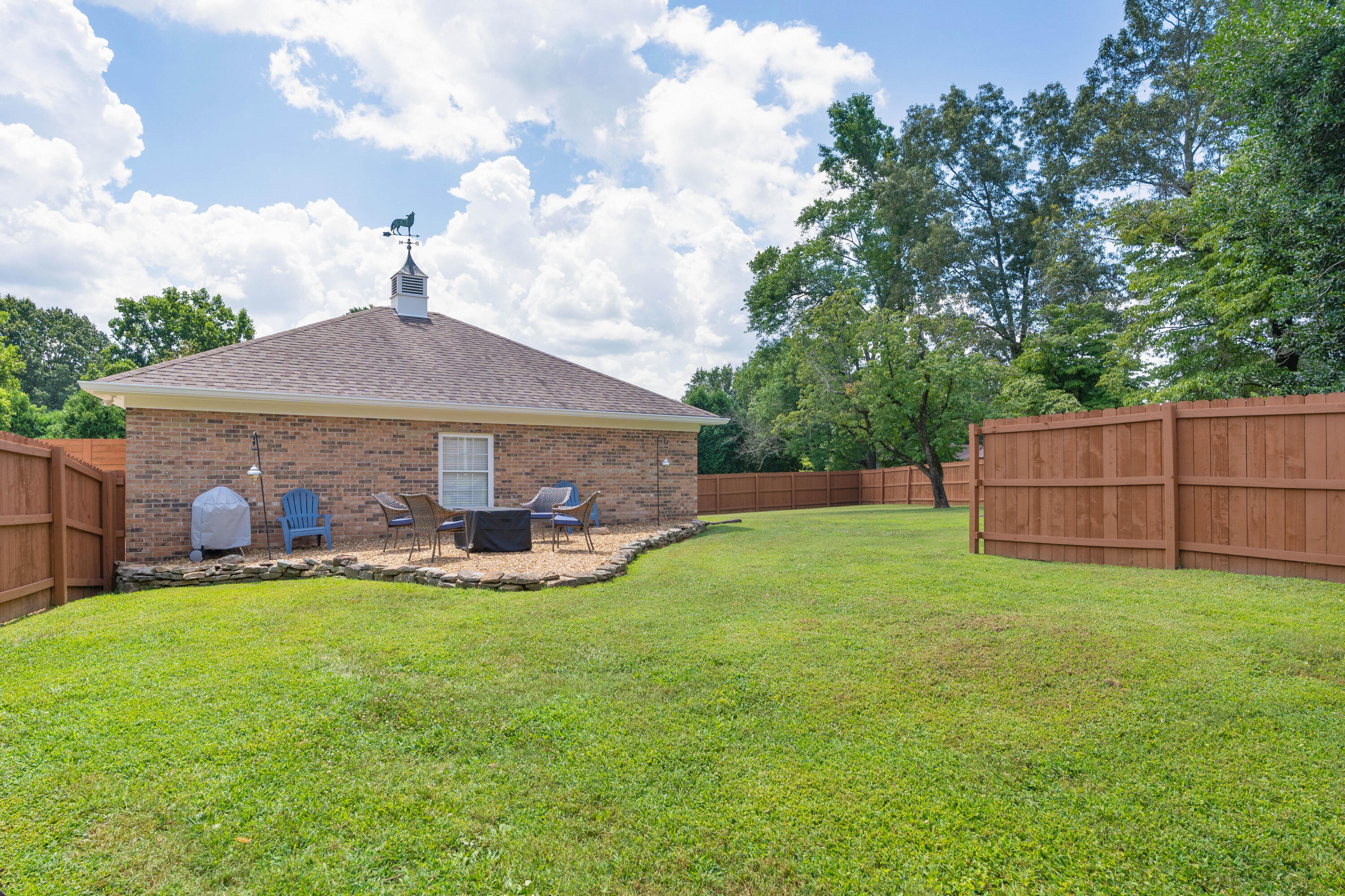 3351 Oak Burr Drive