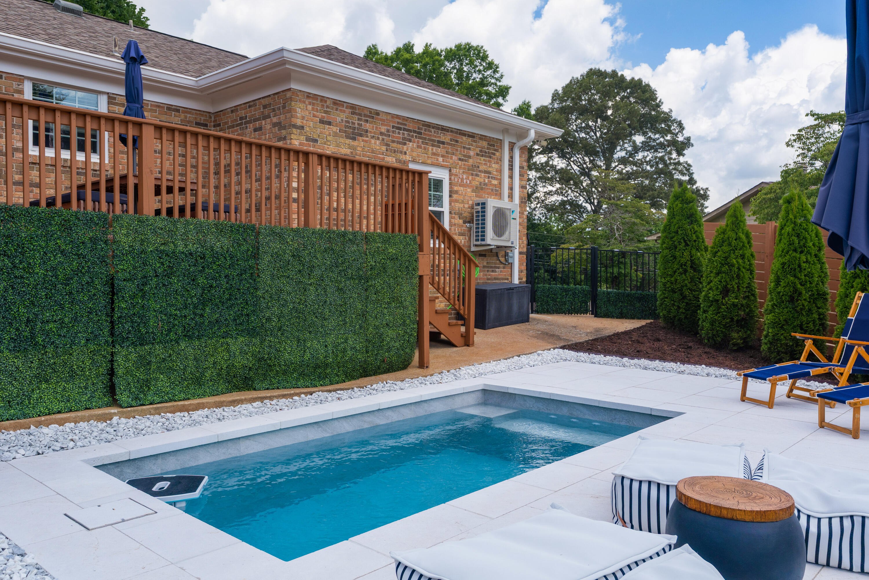3351 Oak Burr Drive