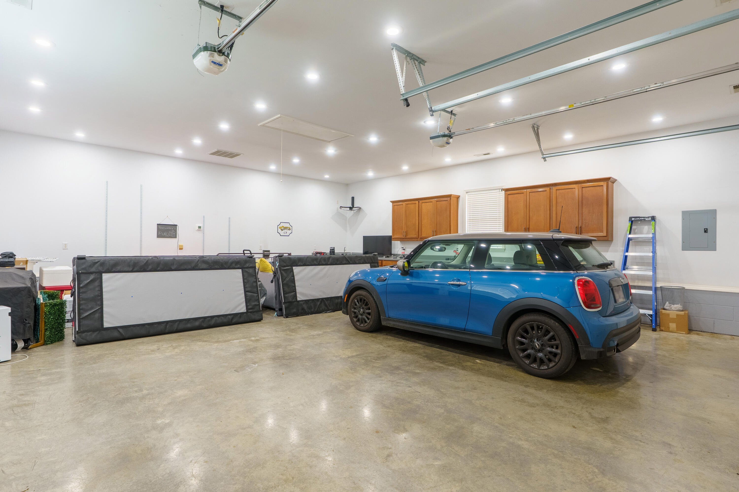 3351 Oak Burr Drive