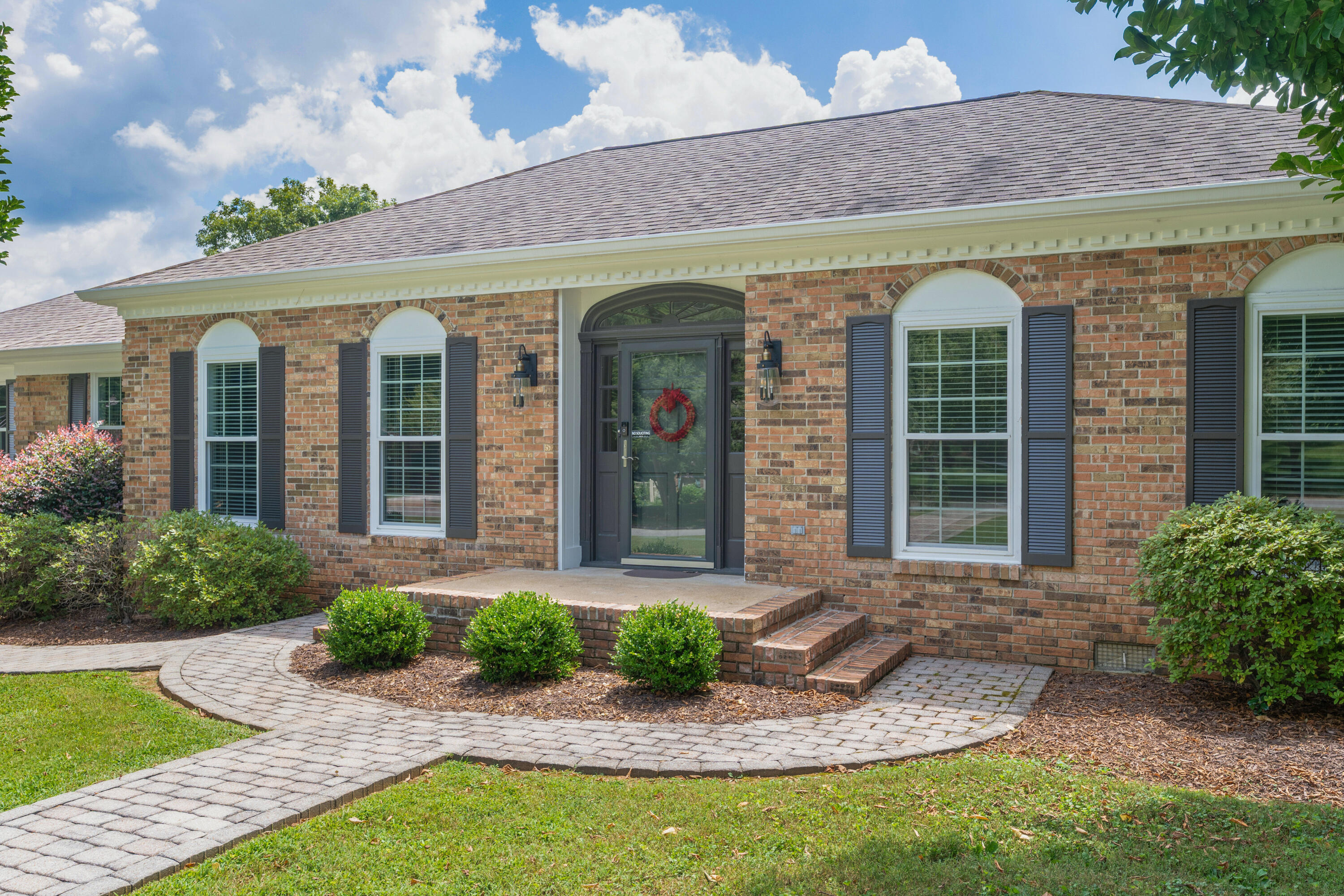 3351 Oak Burr Drive
