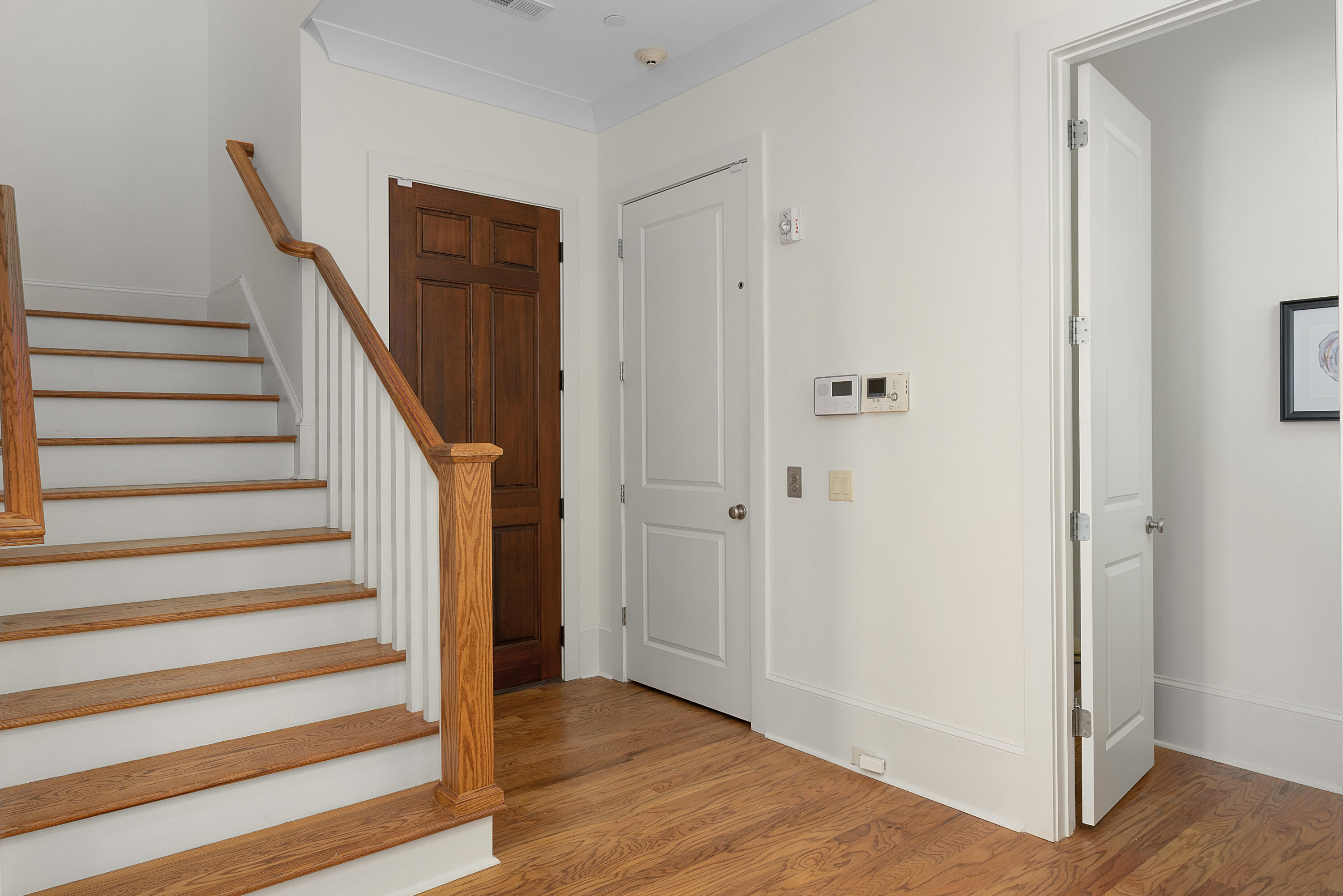 554 Whitehall Road, 122