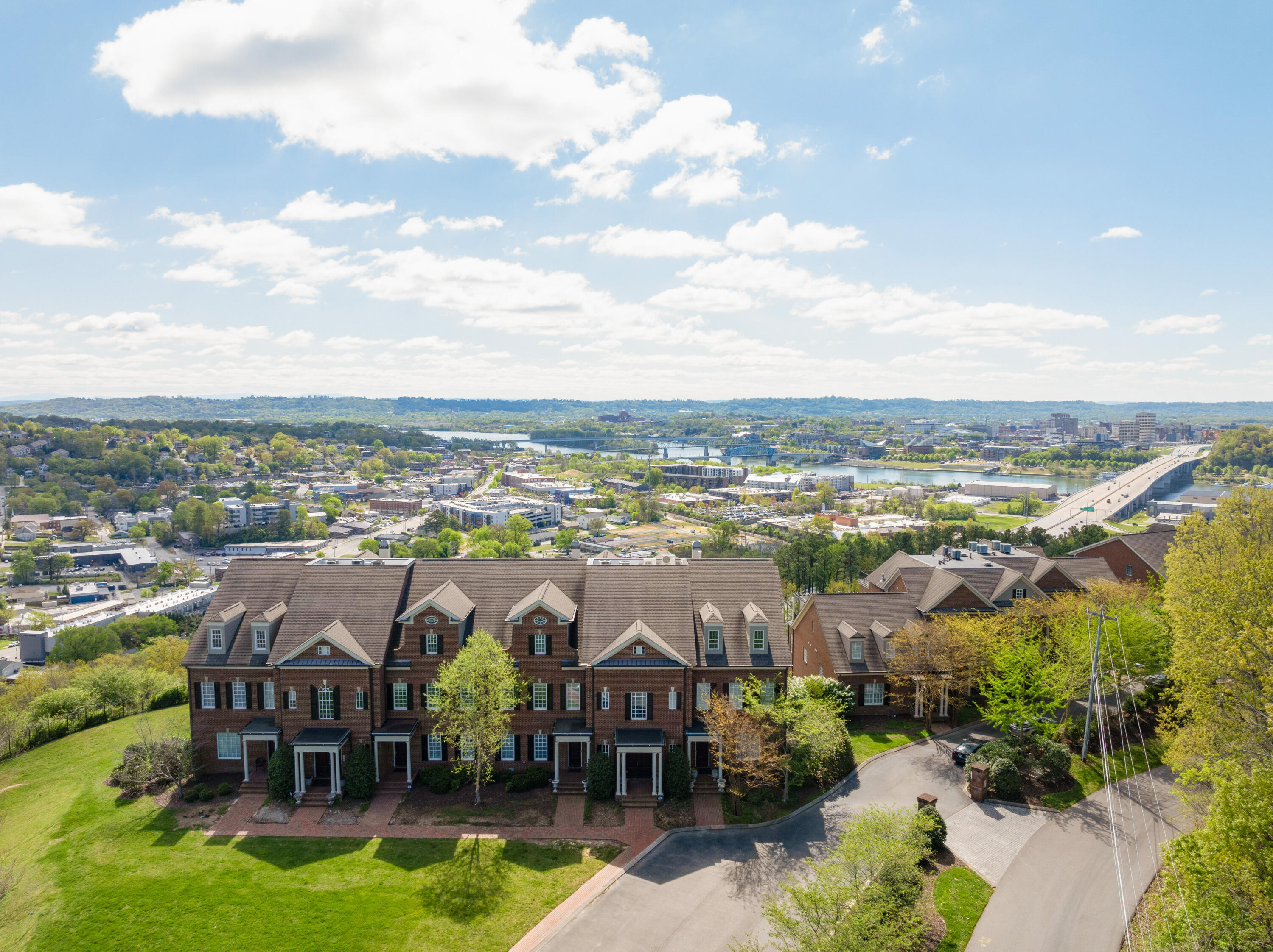 554 Whitehall Road, 122