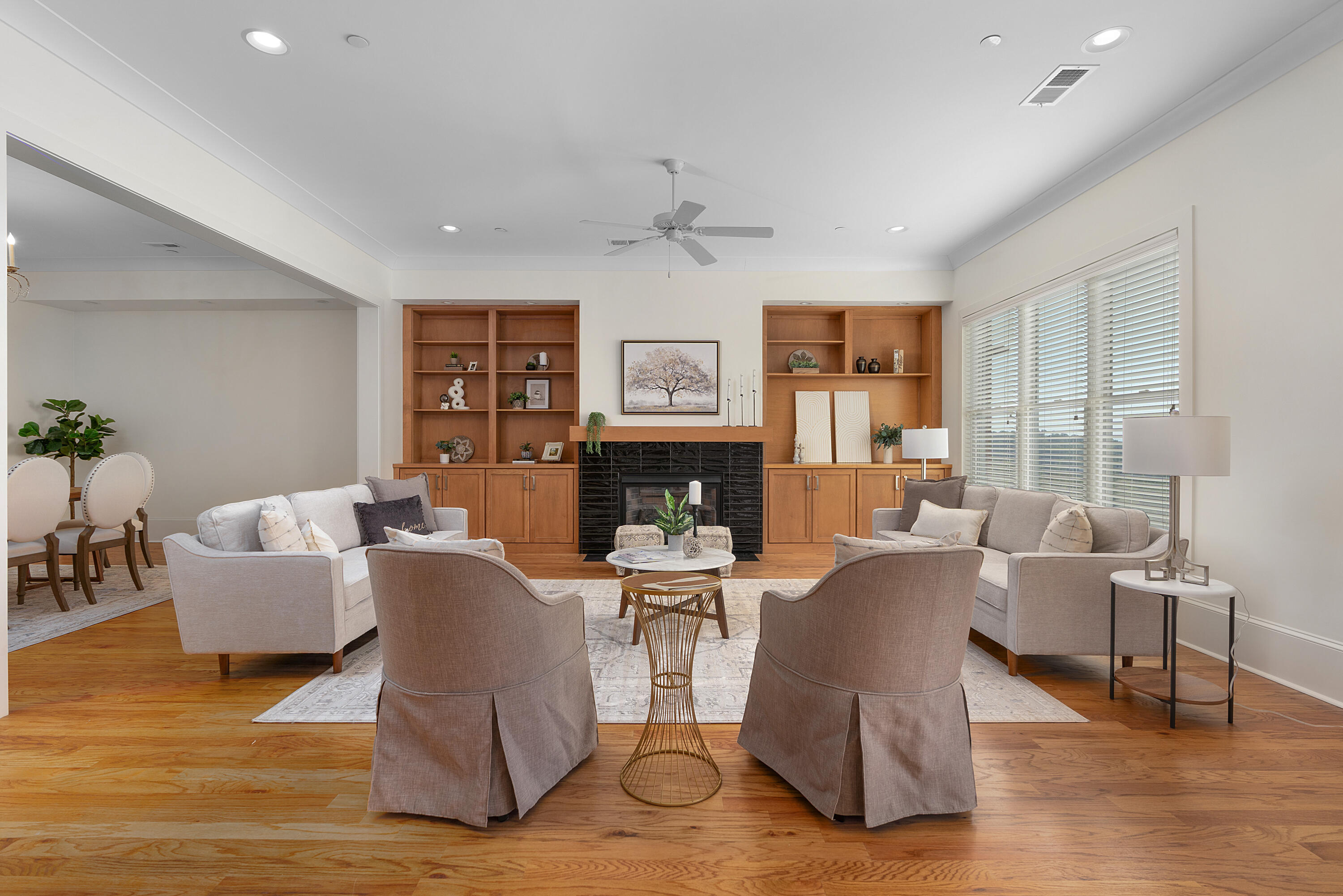 554 Whitehall Road, 122