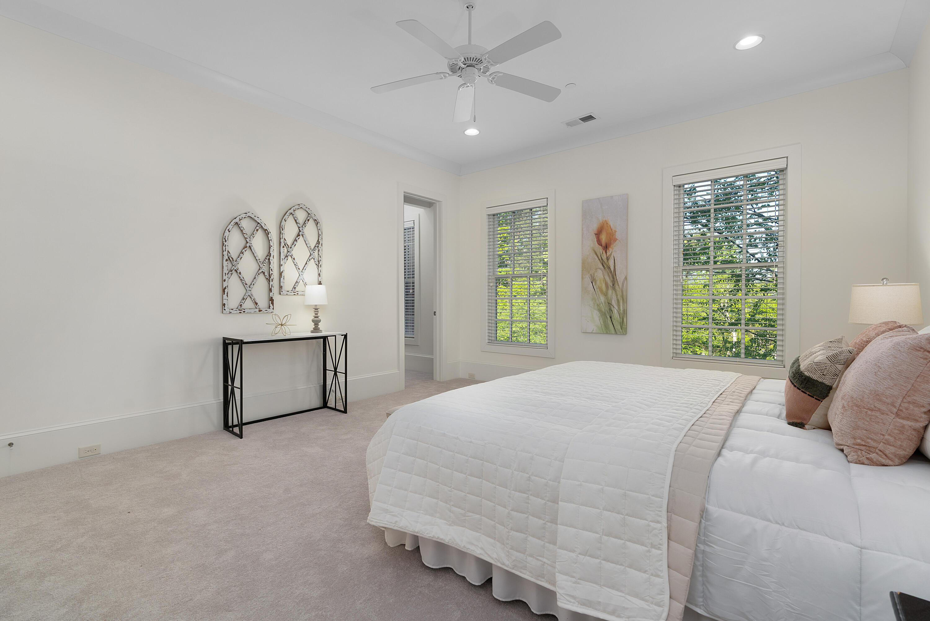 554 Whitehall Road, 122