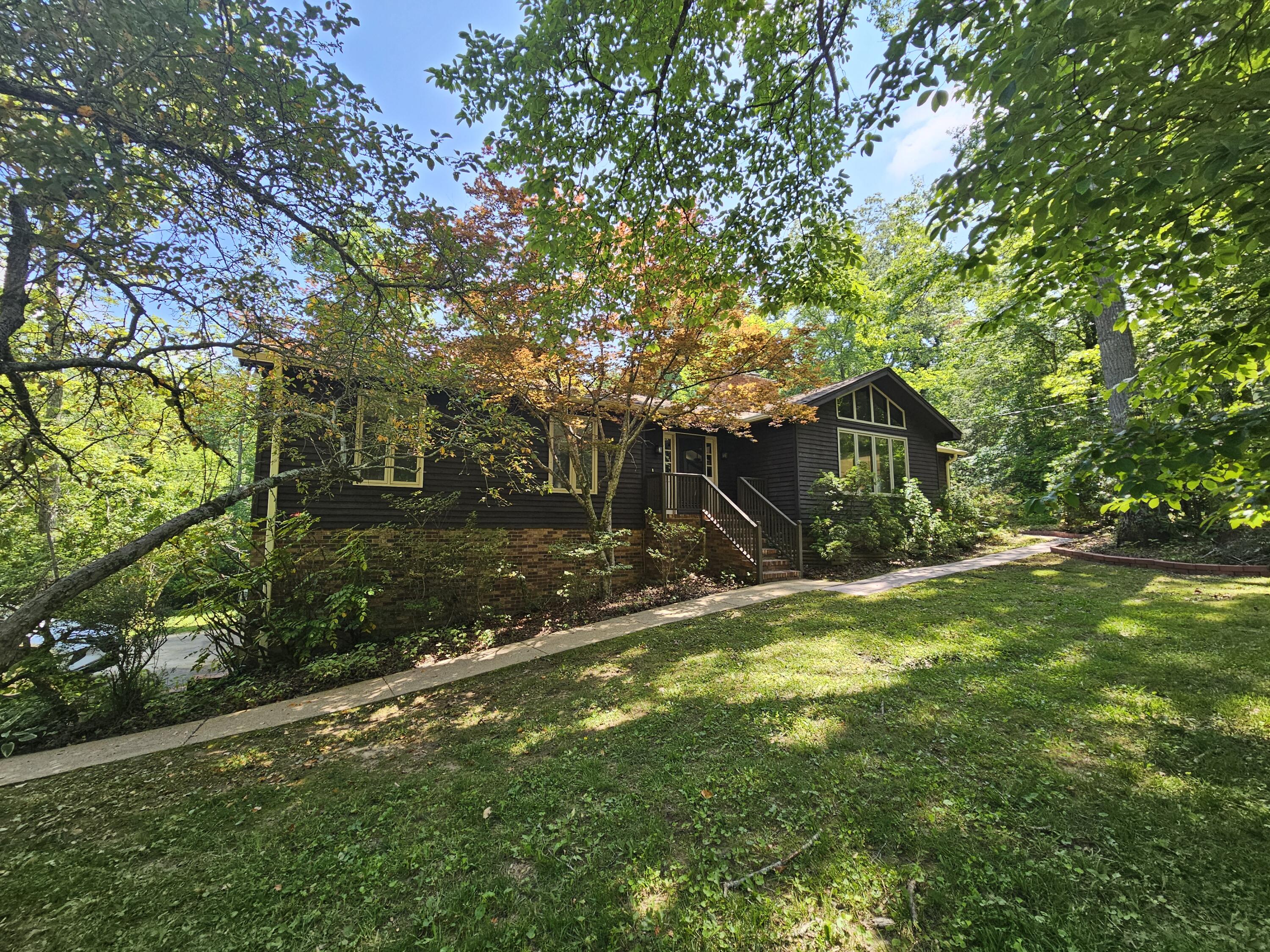 601 Dunsinane Road