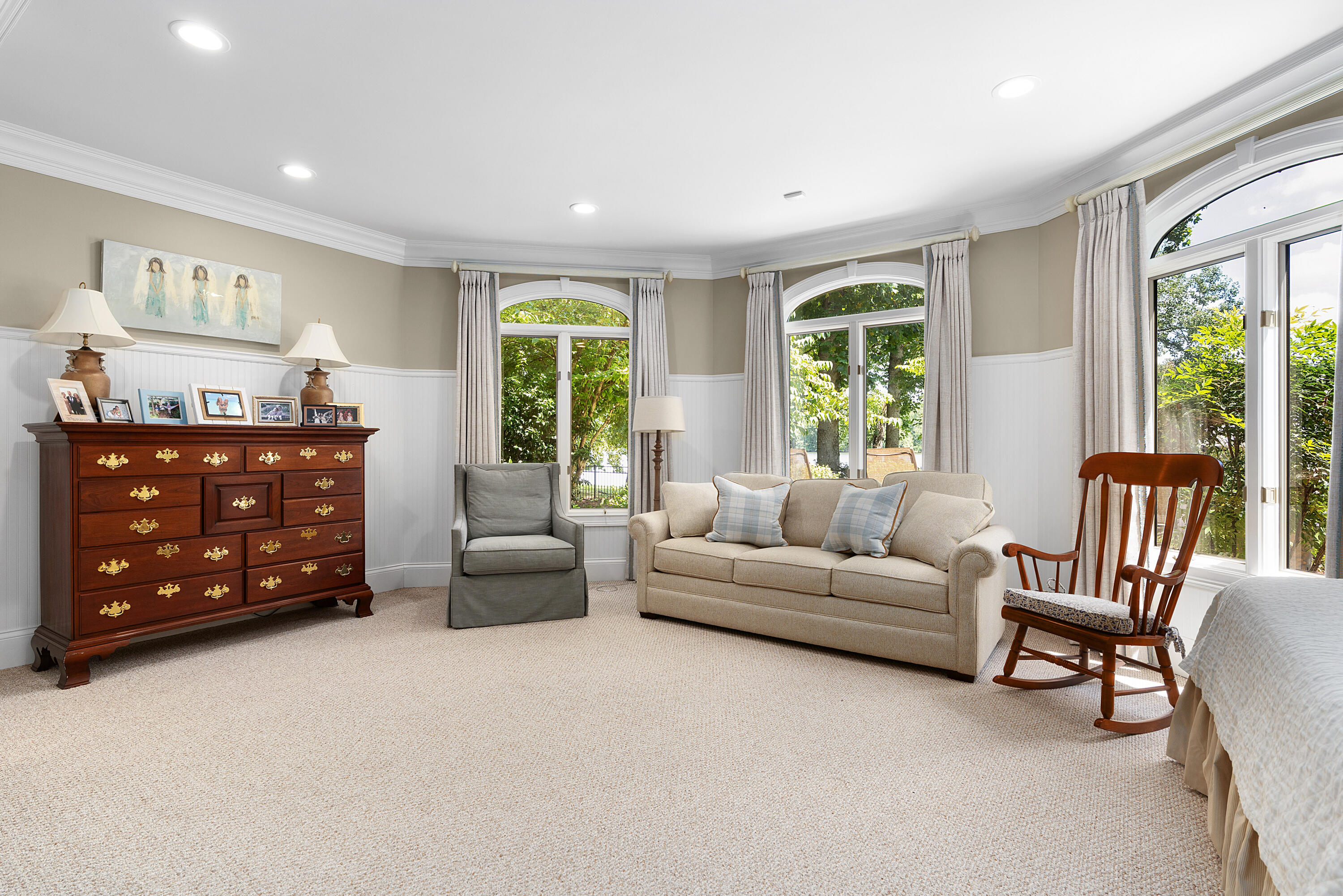 6402 Dogwood Drive