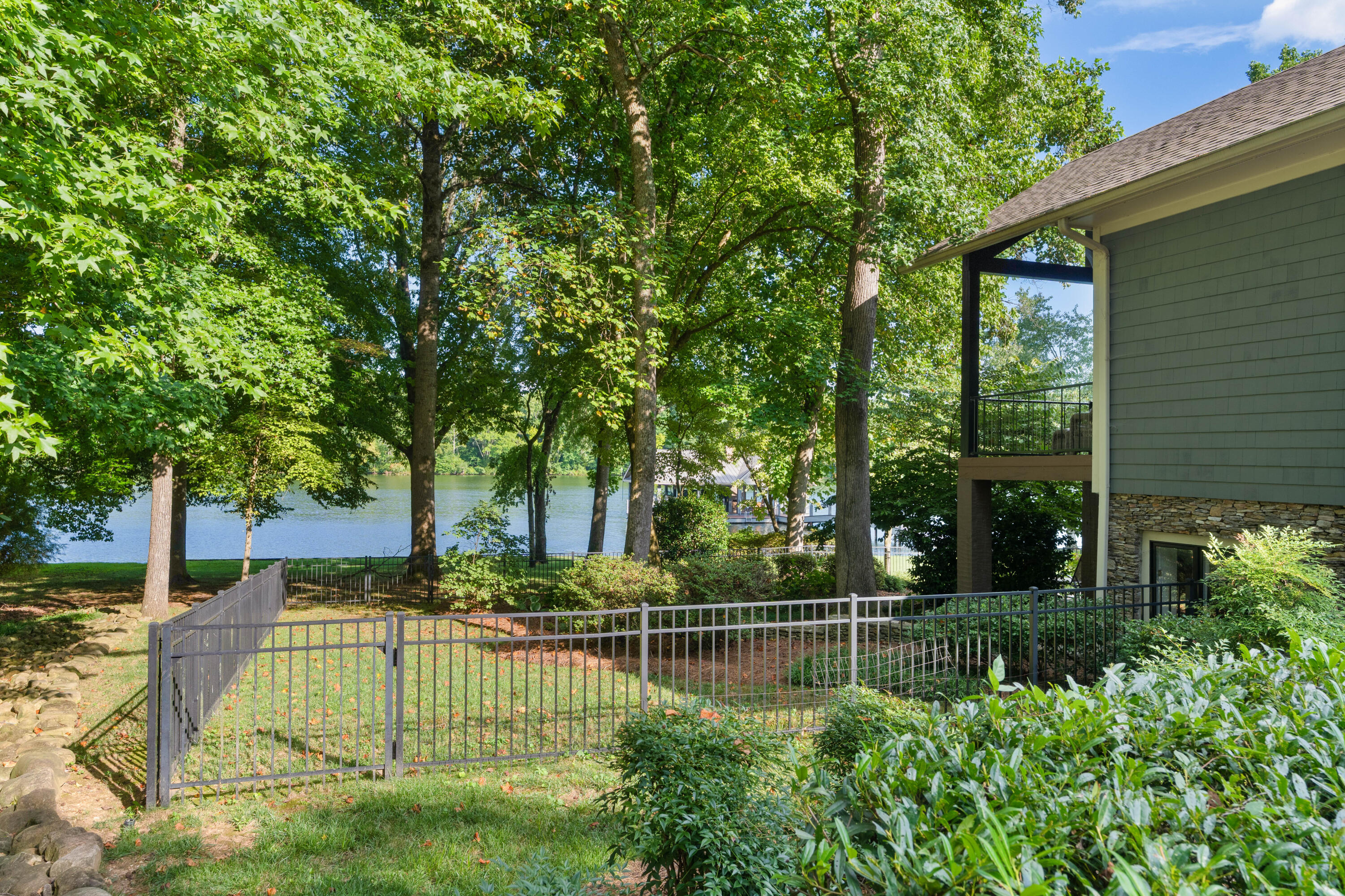 6402 Dogwood Drive