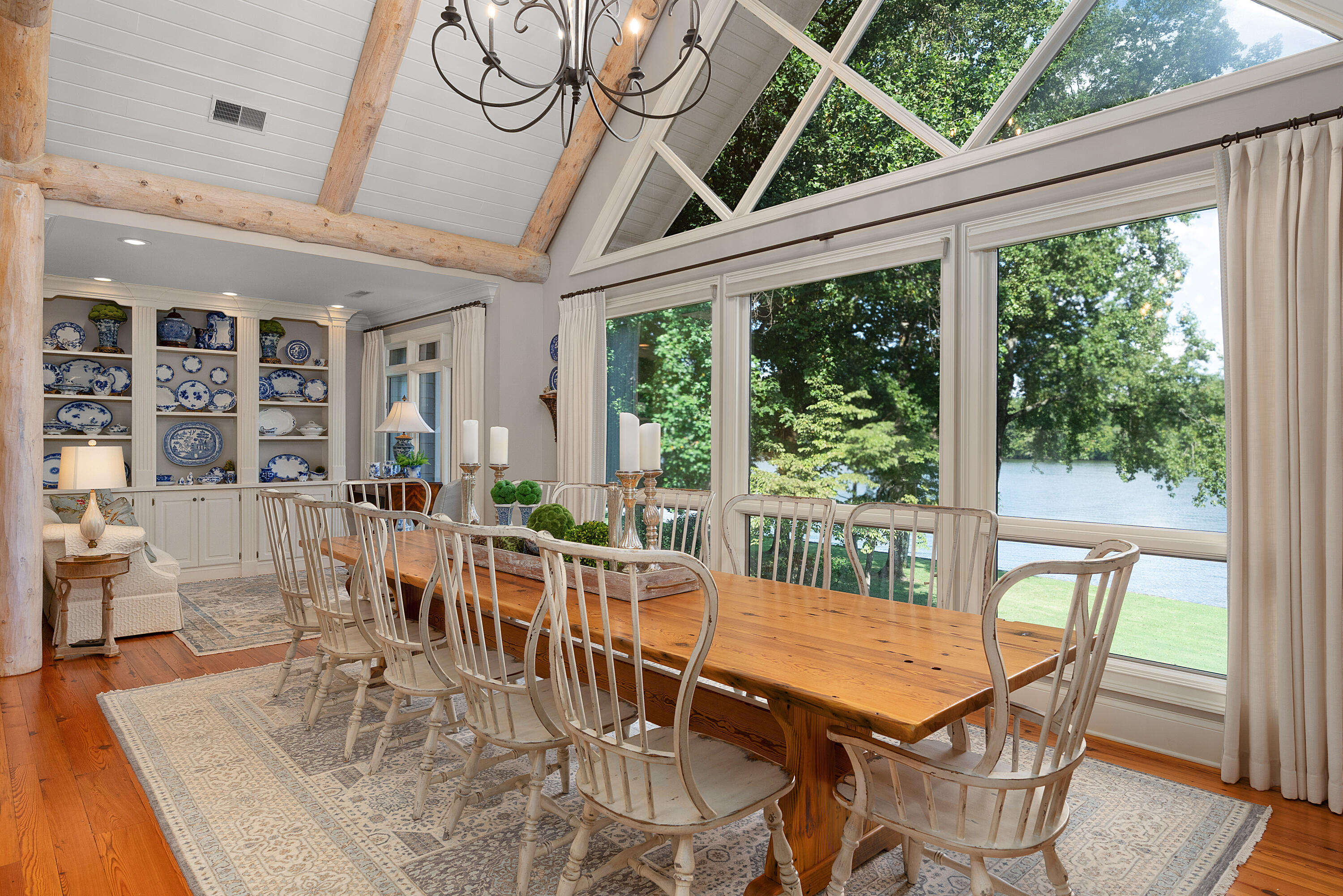 6402 Dogwood Drive