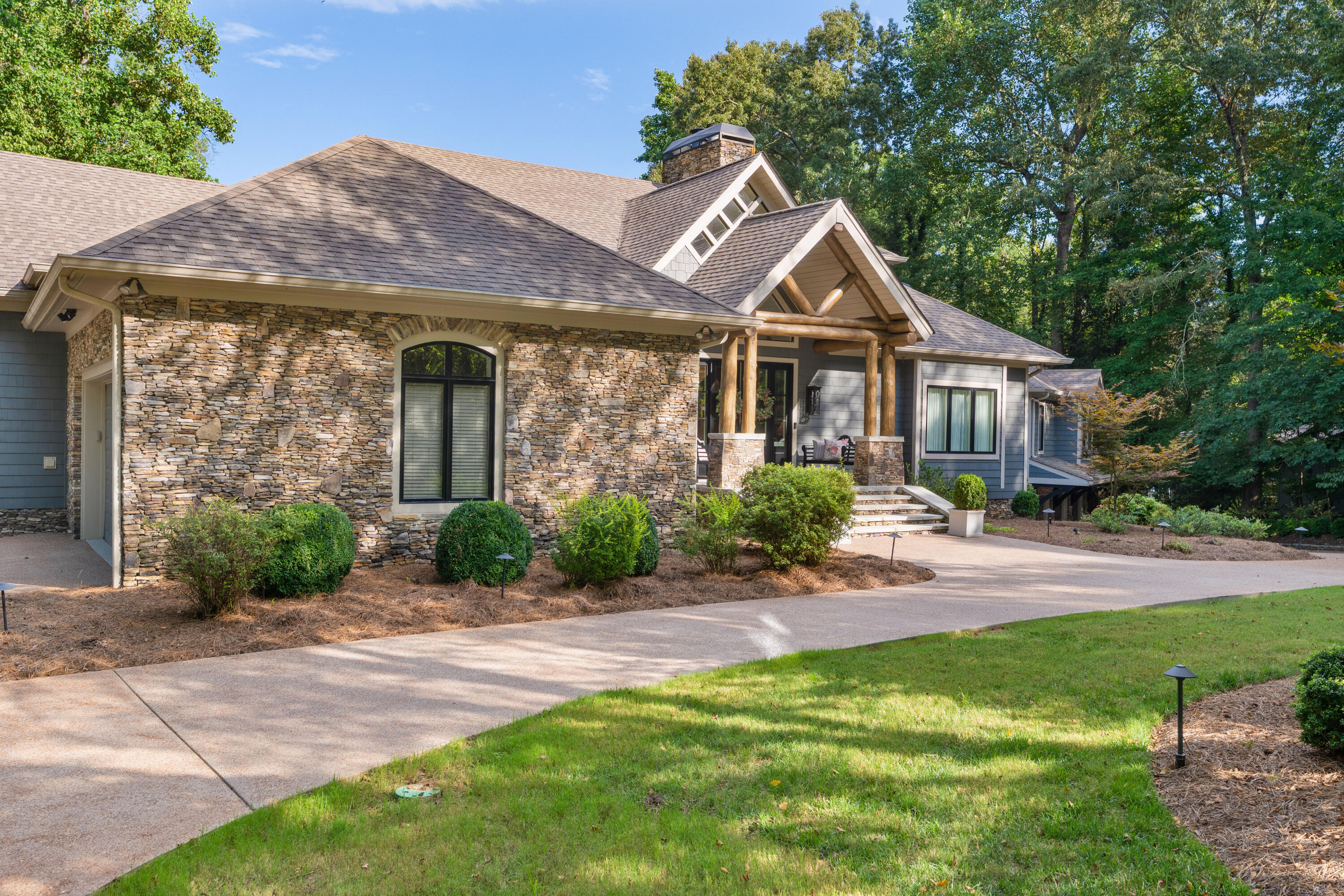 6402 Dogwood Drive