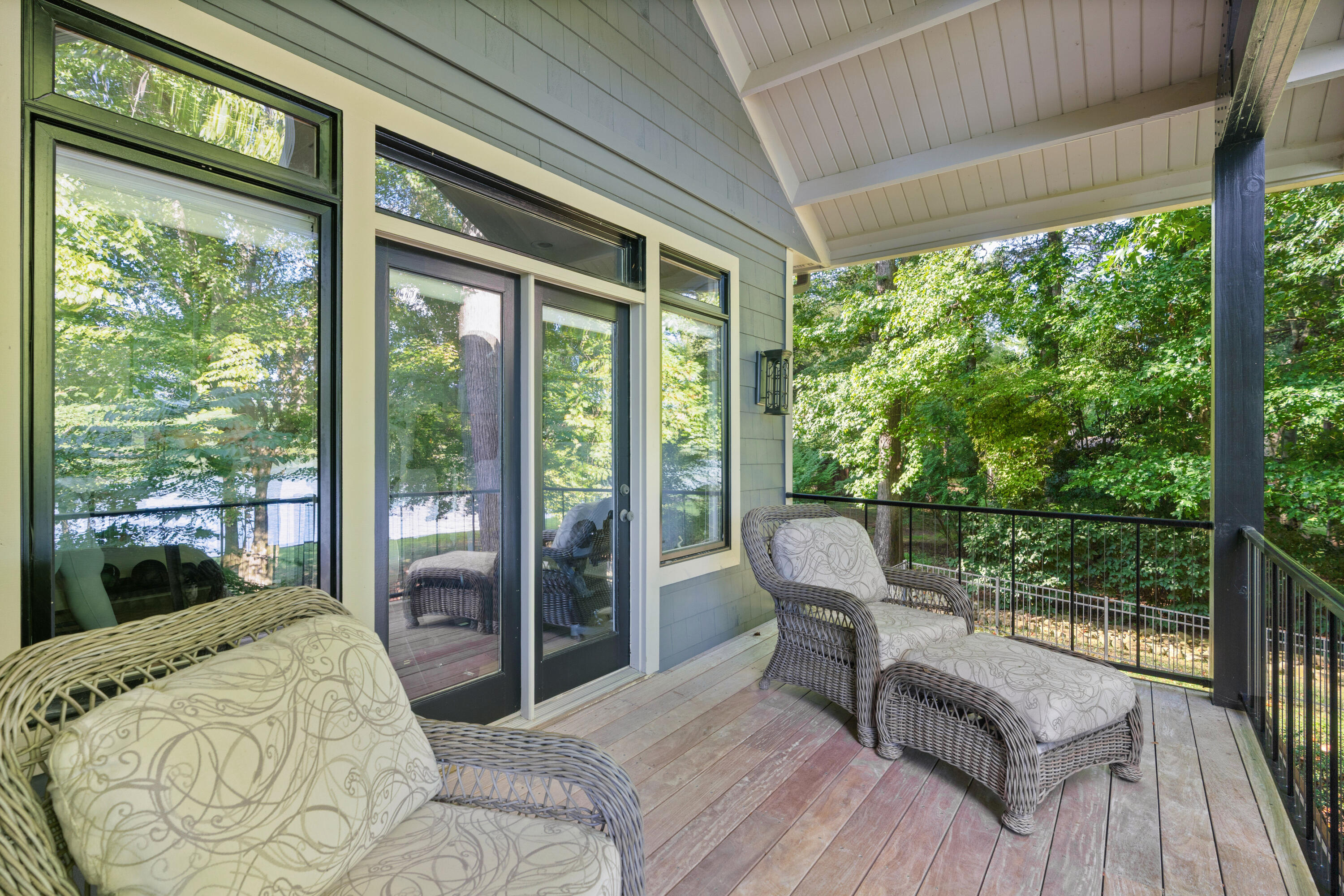6402 Dogwood Drive