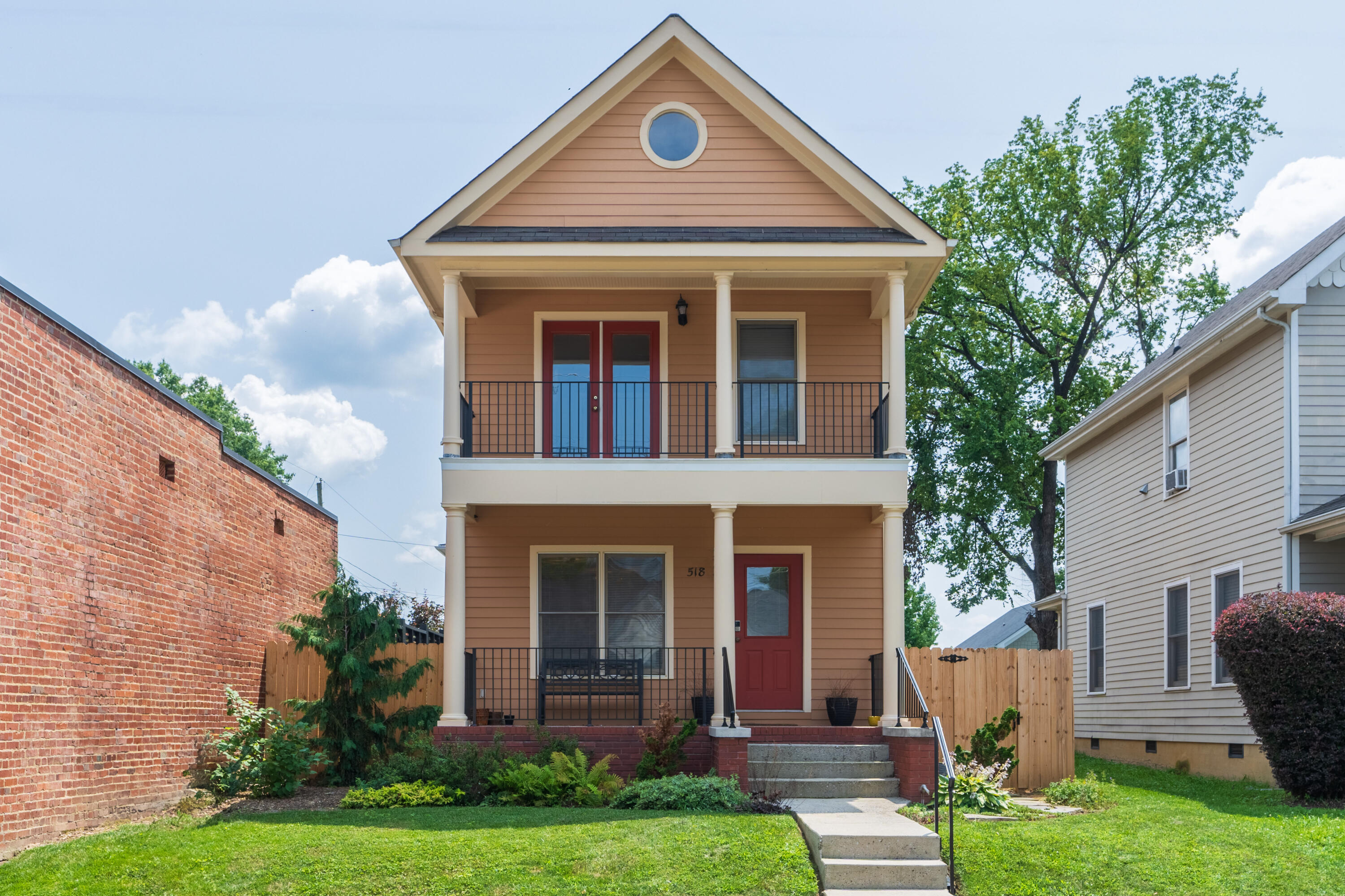 518 E 17th Street