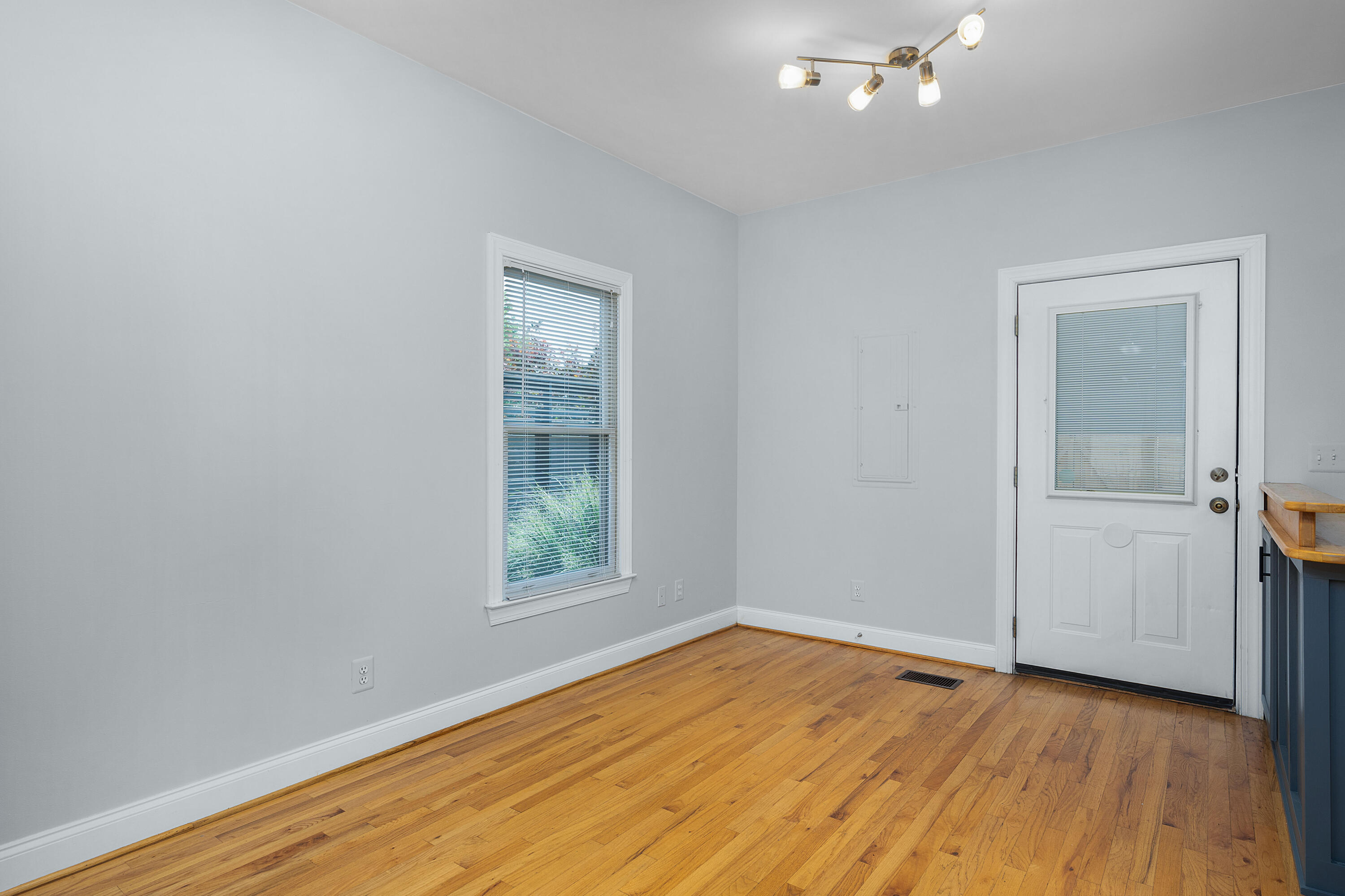 518 E 17th Street