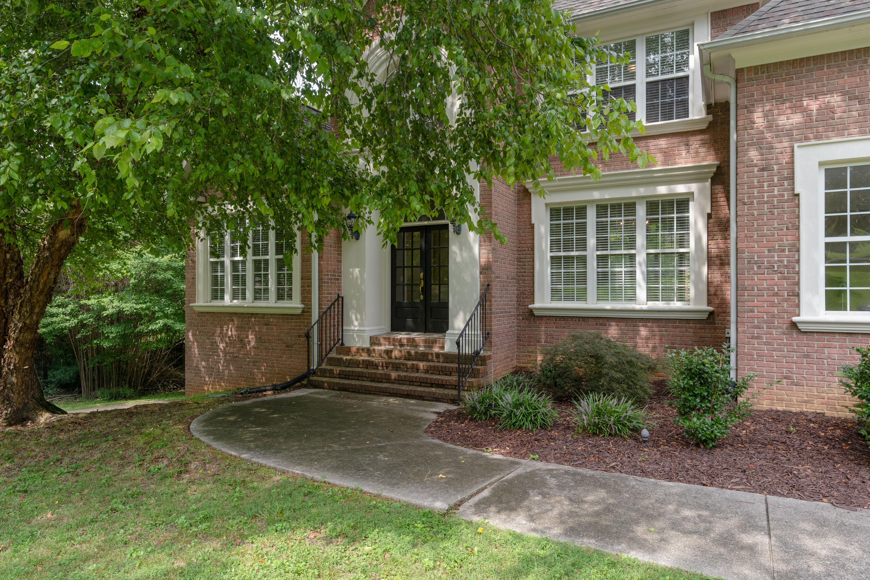 3269 Forest Shadows Drive