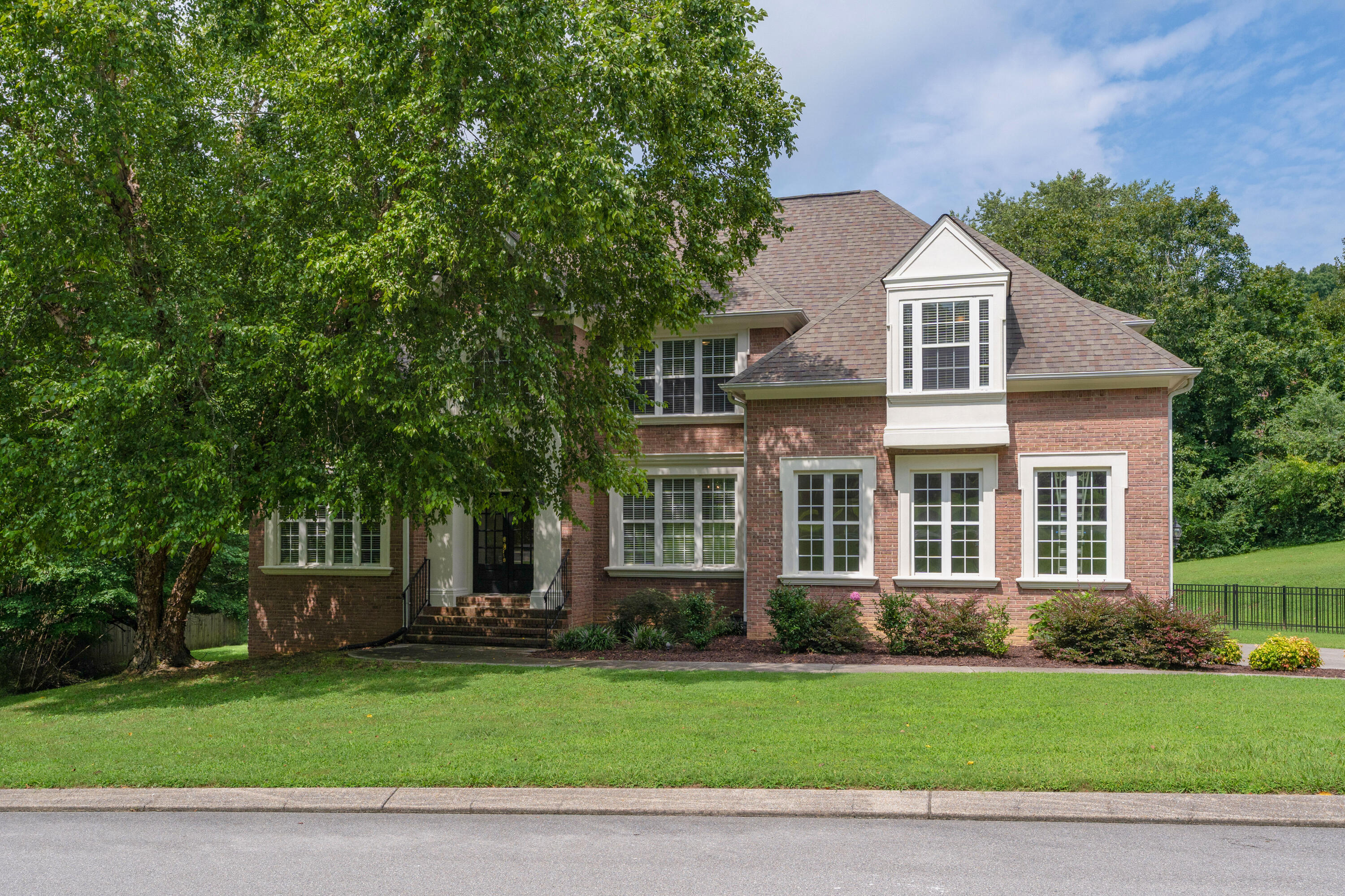 3269 Forest Shadows Drive