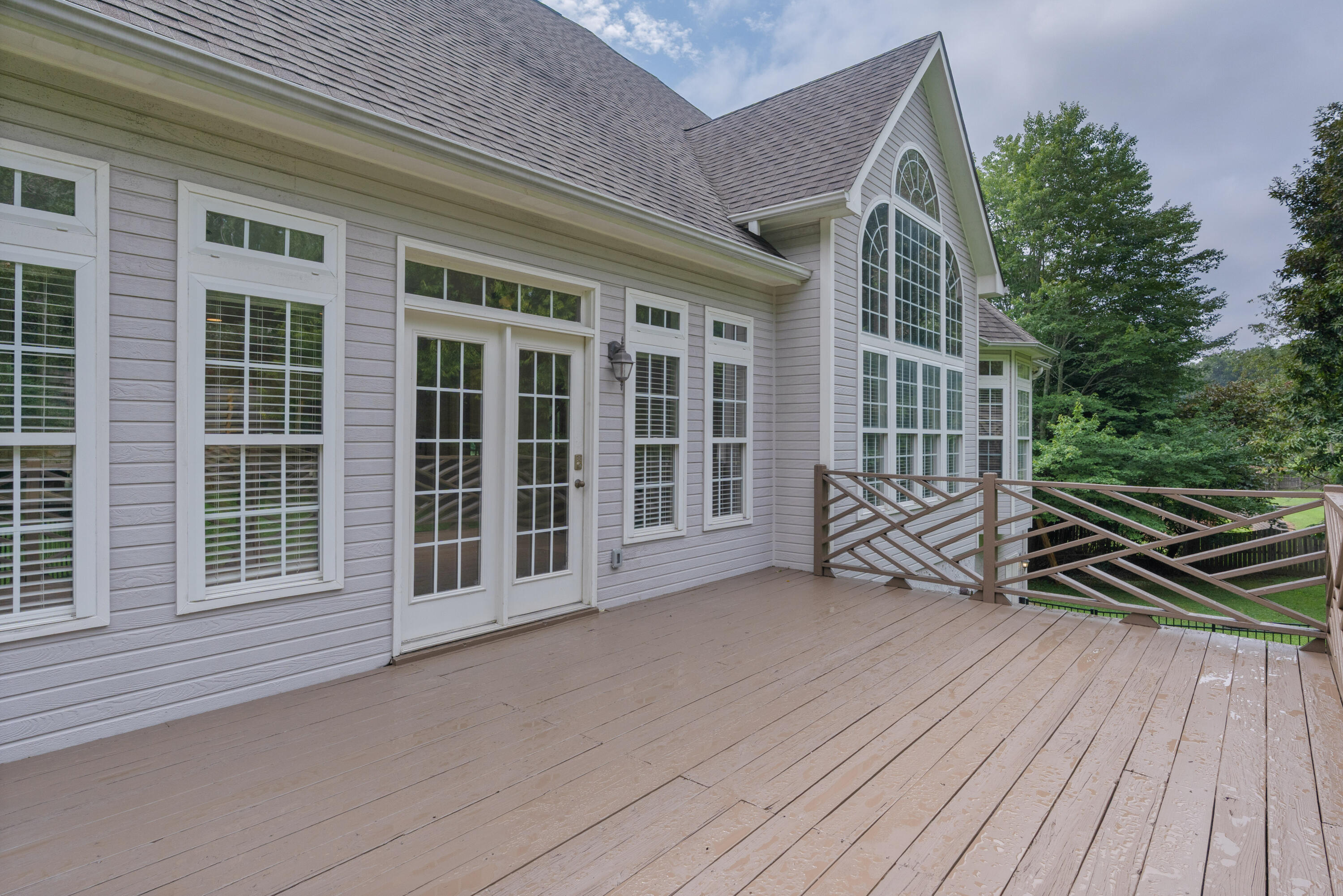 3269 Forest Shadows Drive