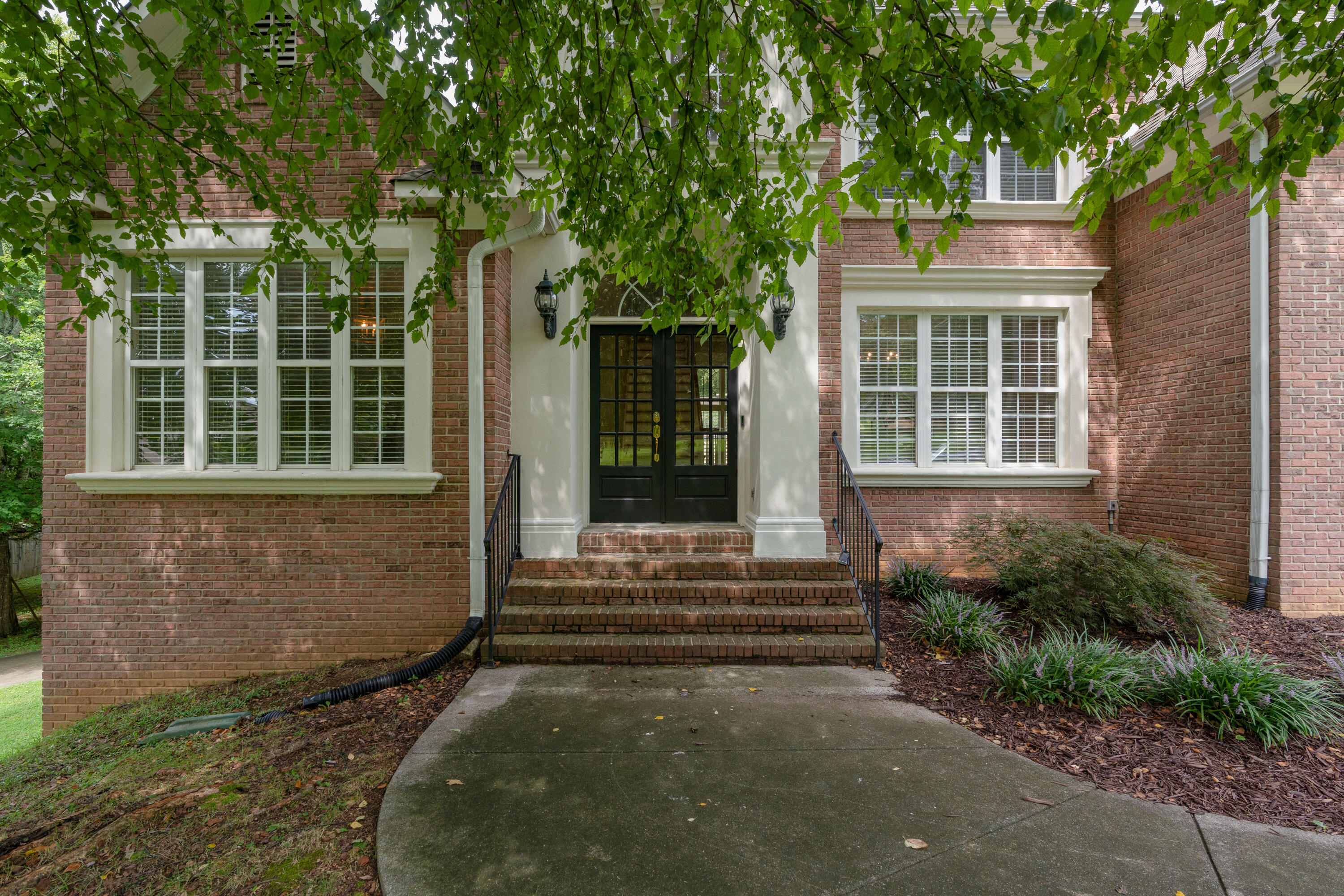 3269 Forest Shadows Drive