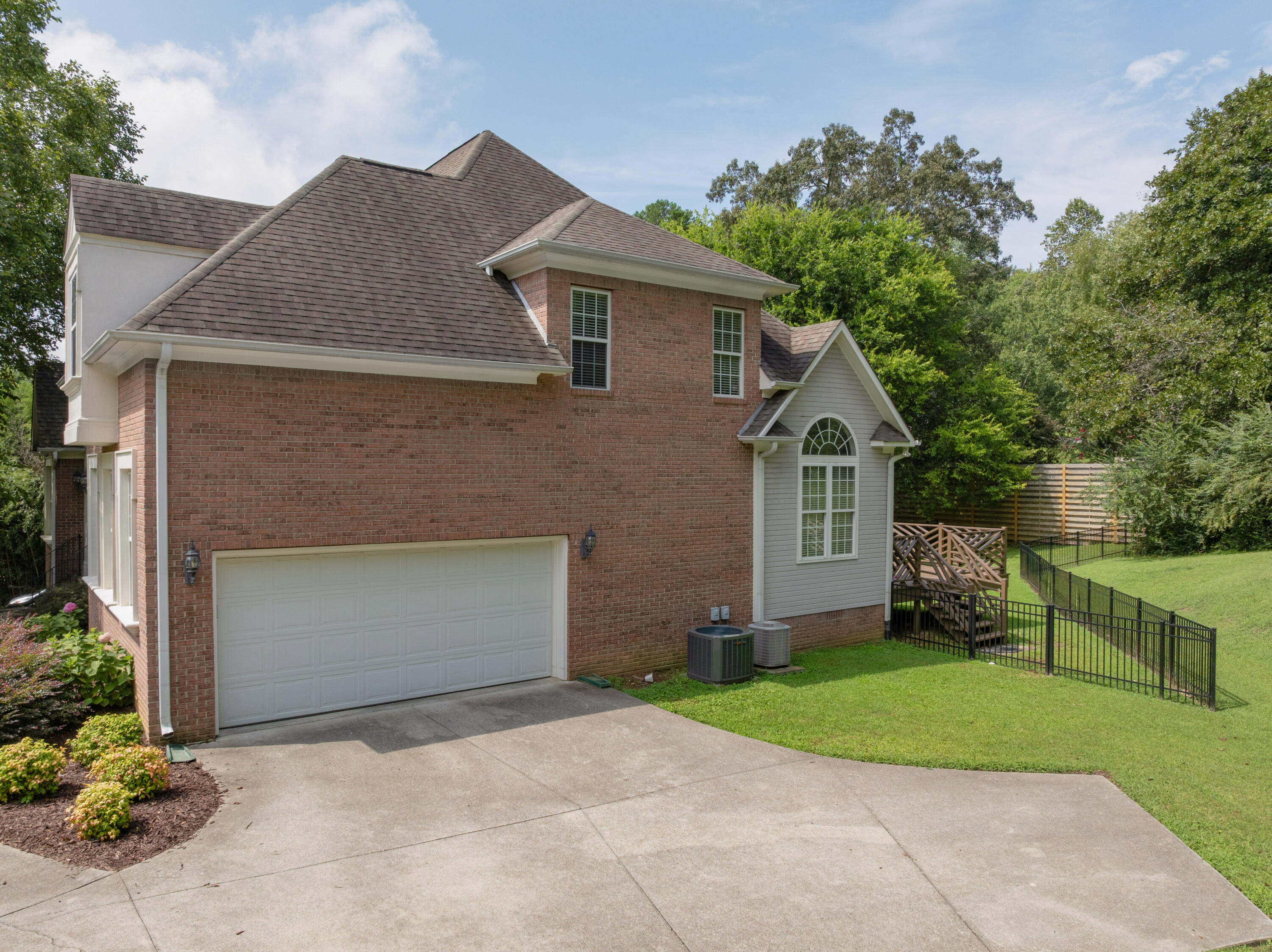 3269 Forest Shadows Drive
