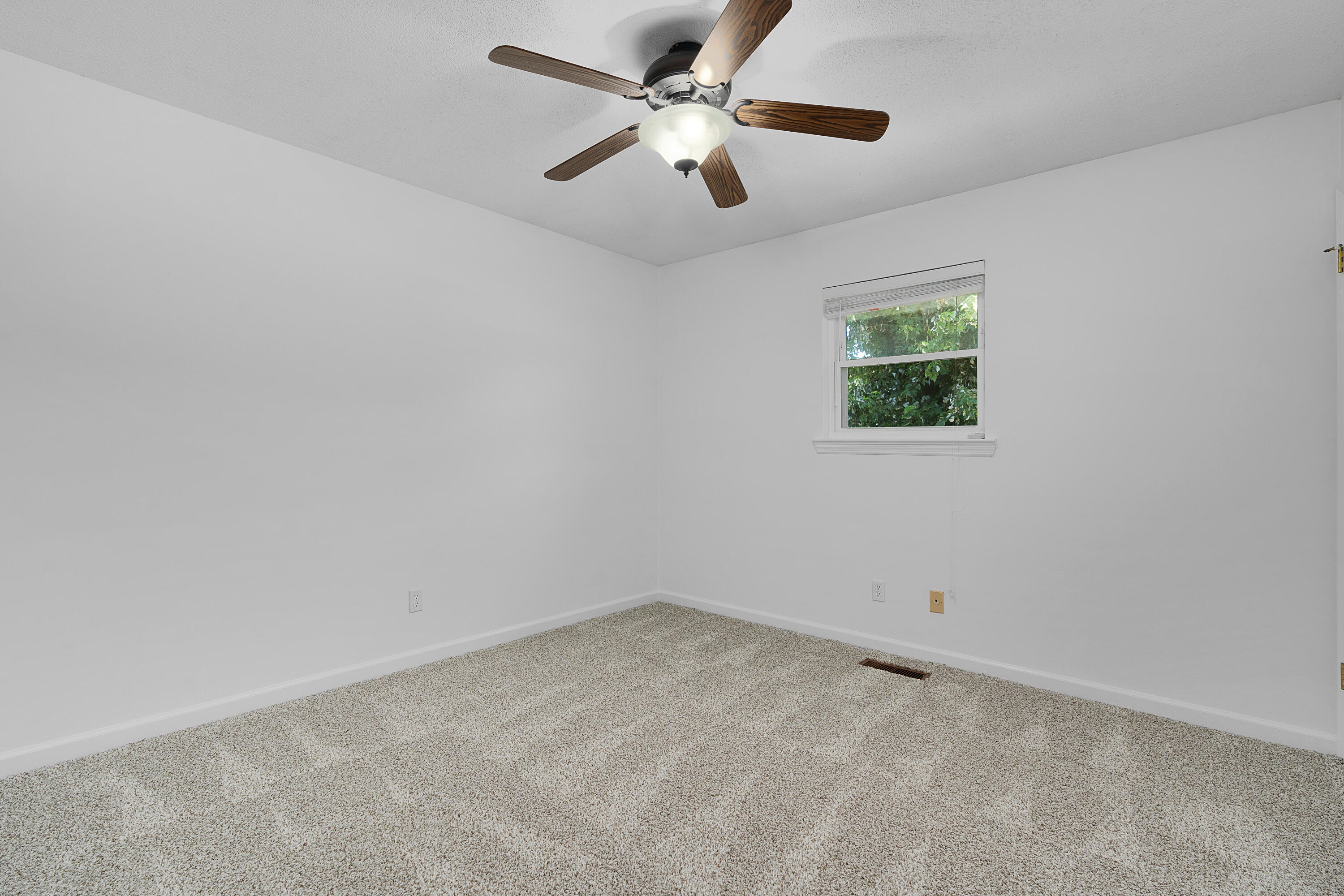 2513 Sharron Drive