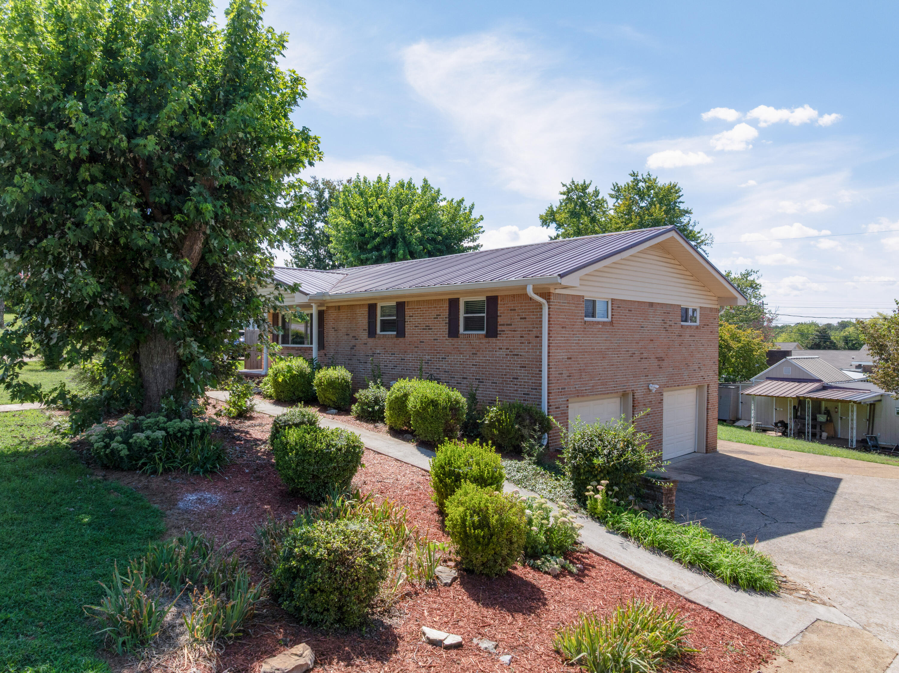 2513 Sharron Drive