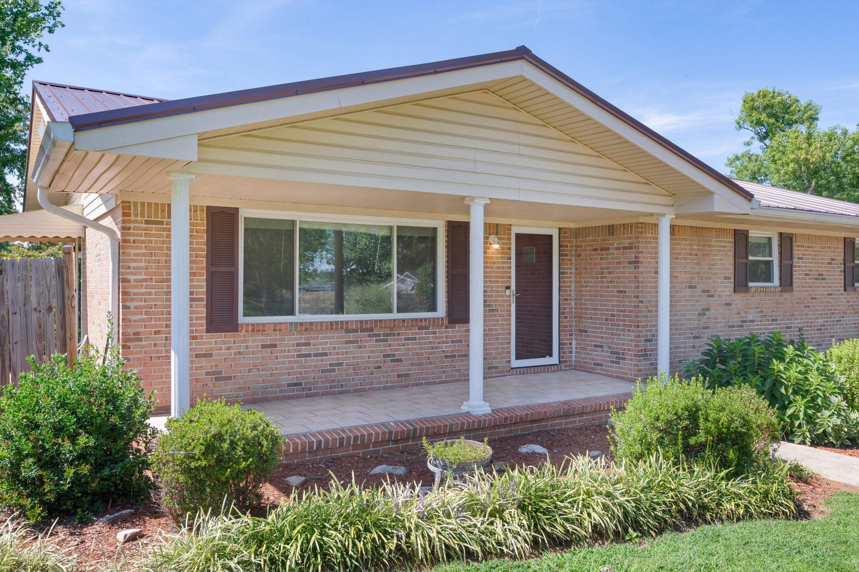 2513 Sharron Drive